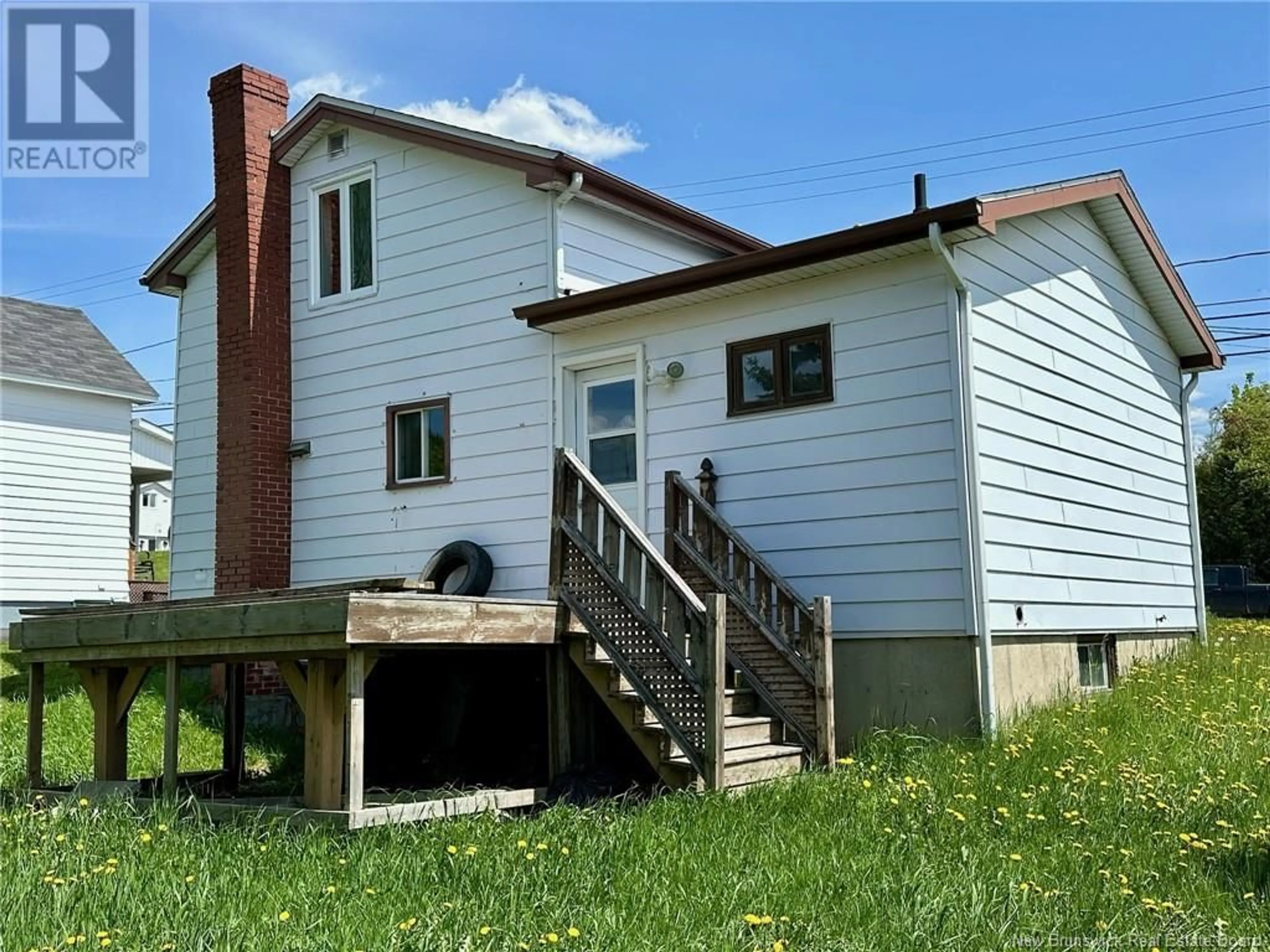 Home with vinyl exterior material, building for 126 POWER ROAD, Edmundston New Brunswick E3V2Y1