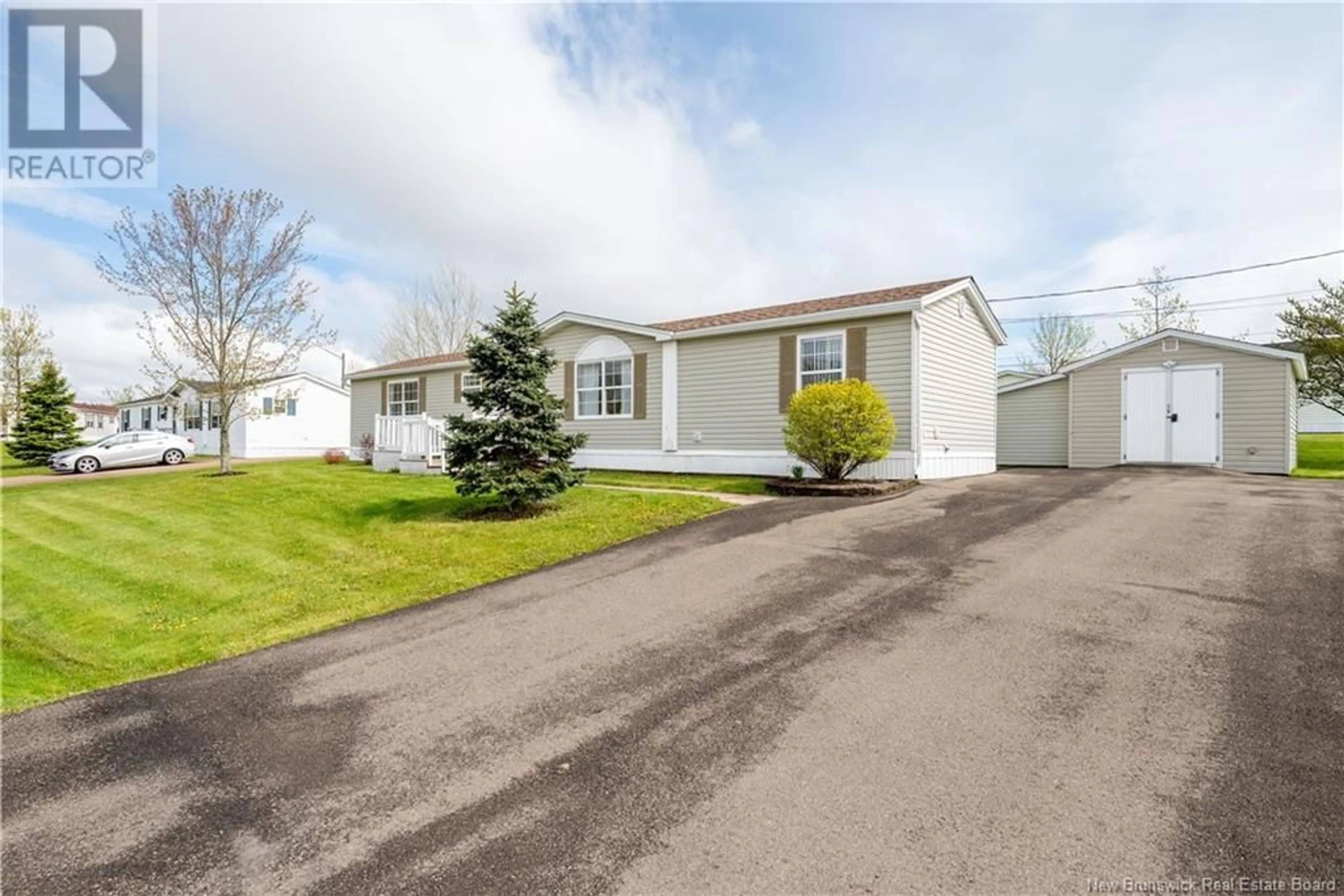 Home with vinyl exterior material, street for 72 SOUTHPINE, Moncton New Brunswick E1H3M7