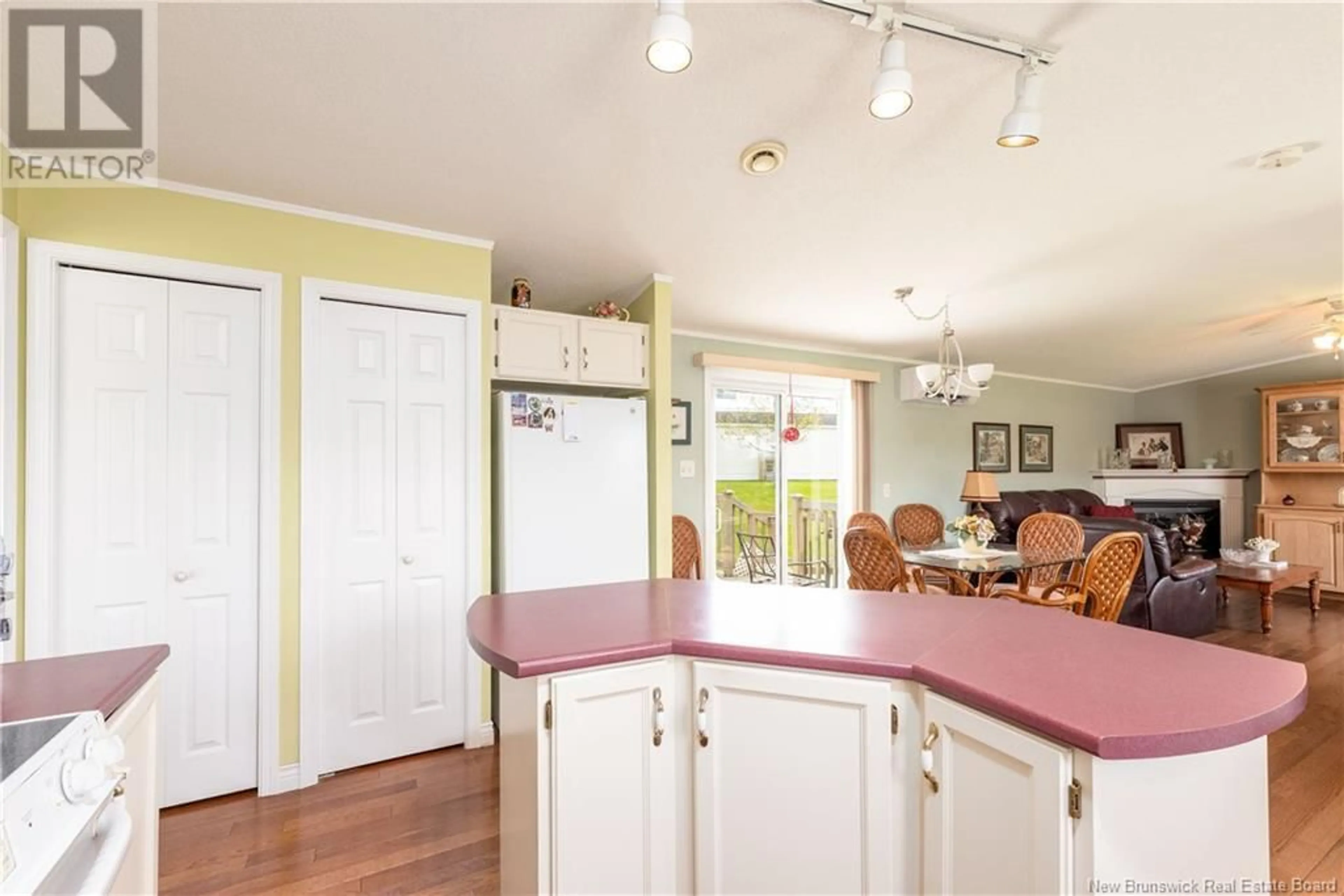 Open concept kitchen, unknown for 72 SOUTHPINE, Moncton New Brunswick E1H3M7