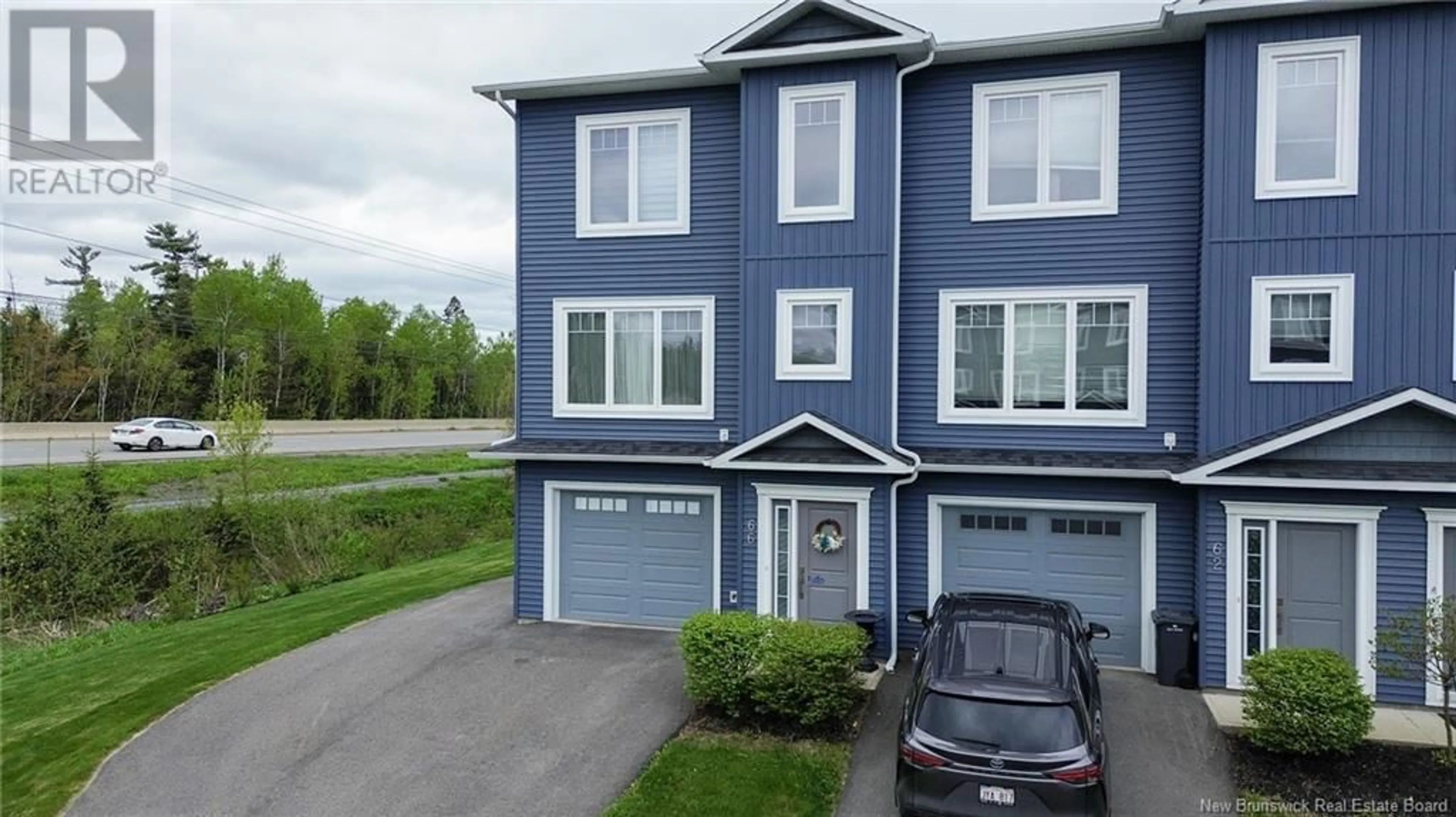 Home with vinyl exterior material, unknown for 66 MIA CIRCLE, Fredericton New Brunswick E3A7N5