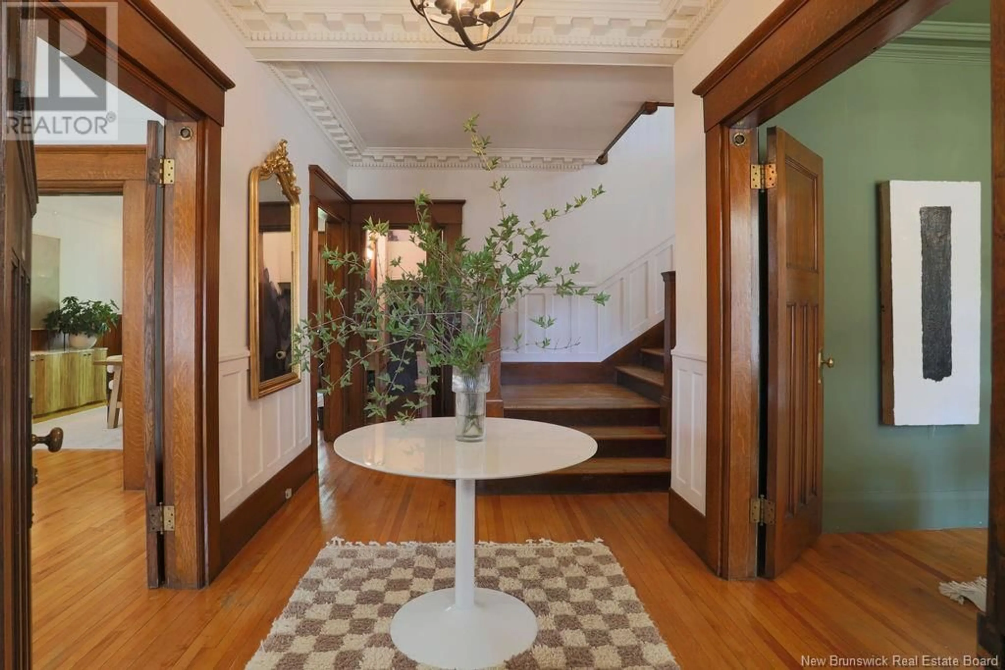 Indoor foyer for 105 WENTWORTH STREET, Saint John New Brunswick E2L2S5