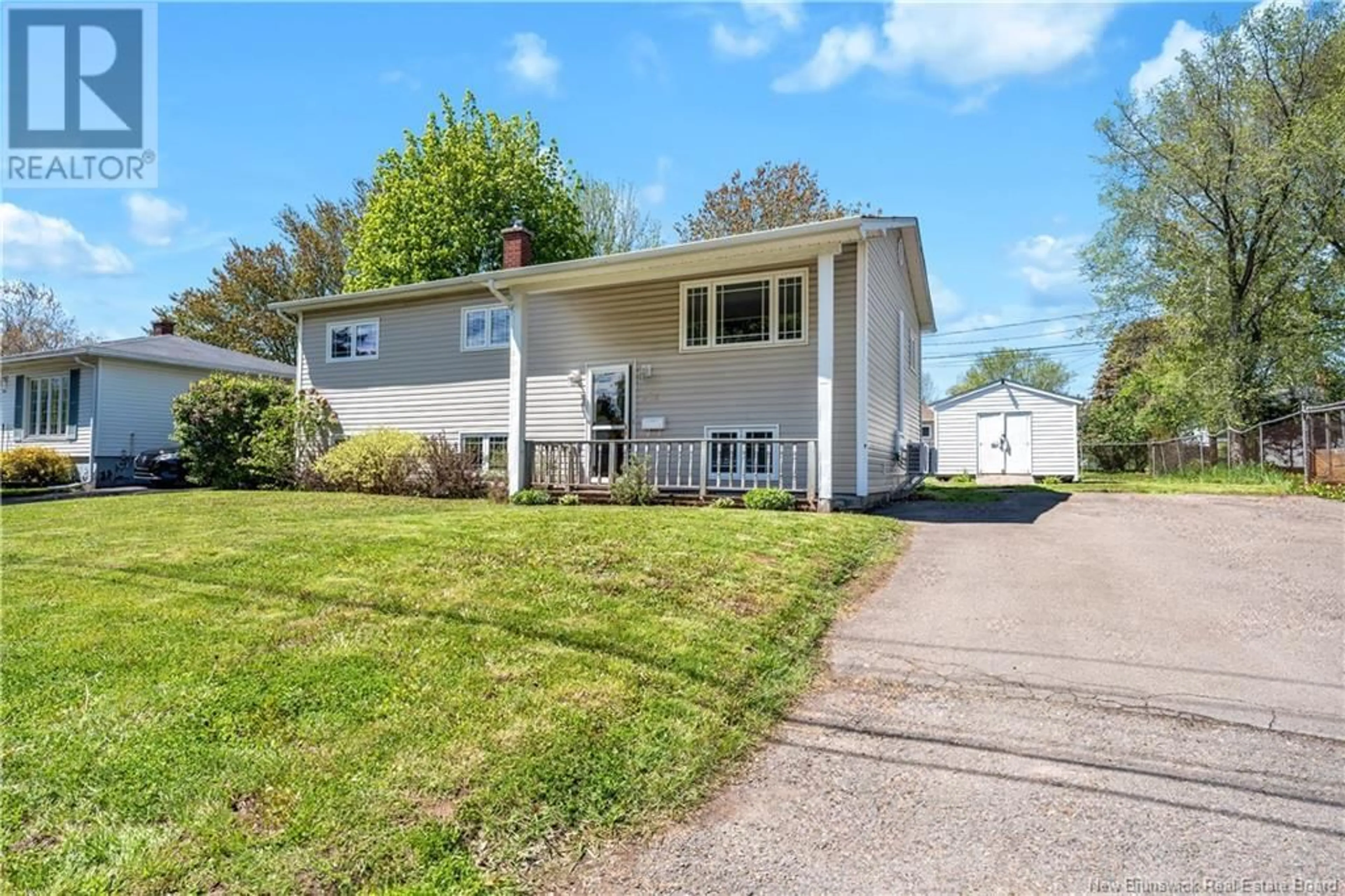 Home with vinyl exterior material, street for 276 WHITEPINE ROAD, Riverview New Brunswick E1B3M2