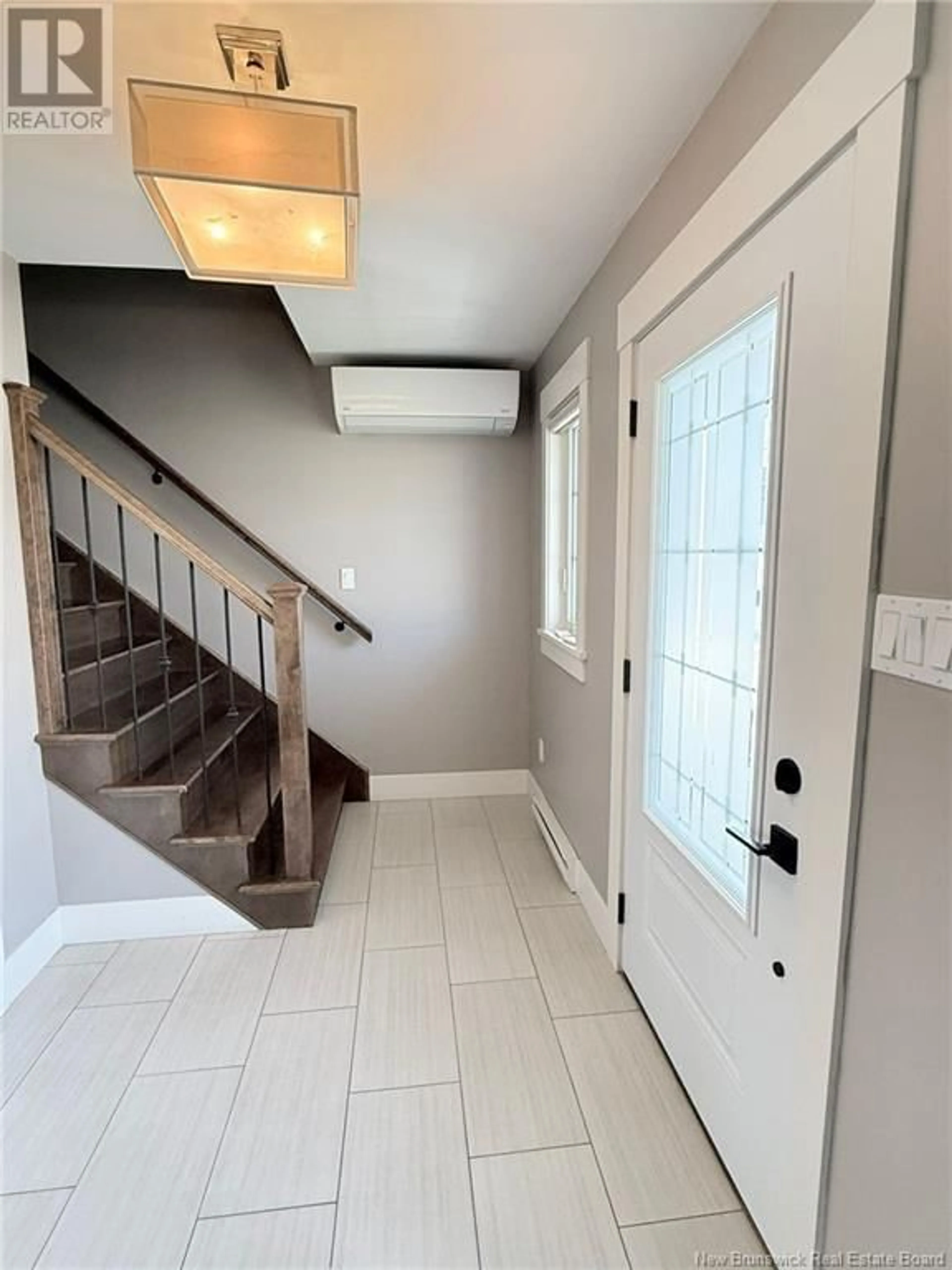 Indoor entryway for 203 SURETTE STREET, Dieppe New Brunswick E1A9R3