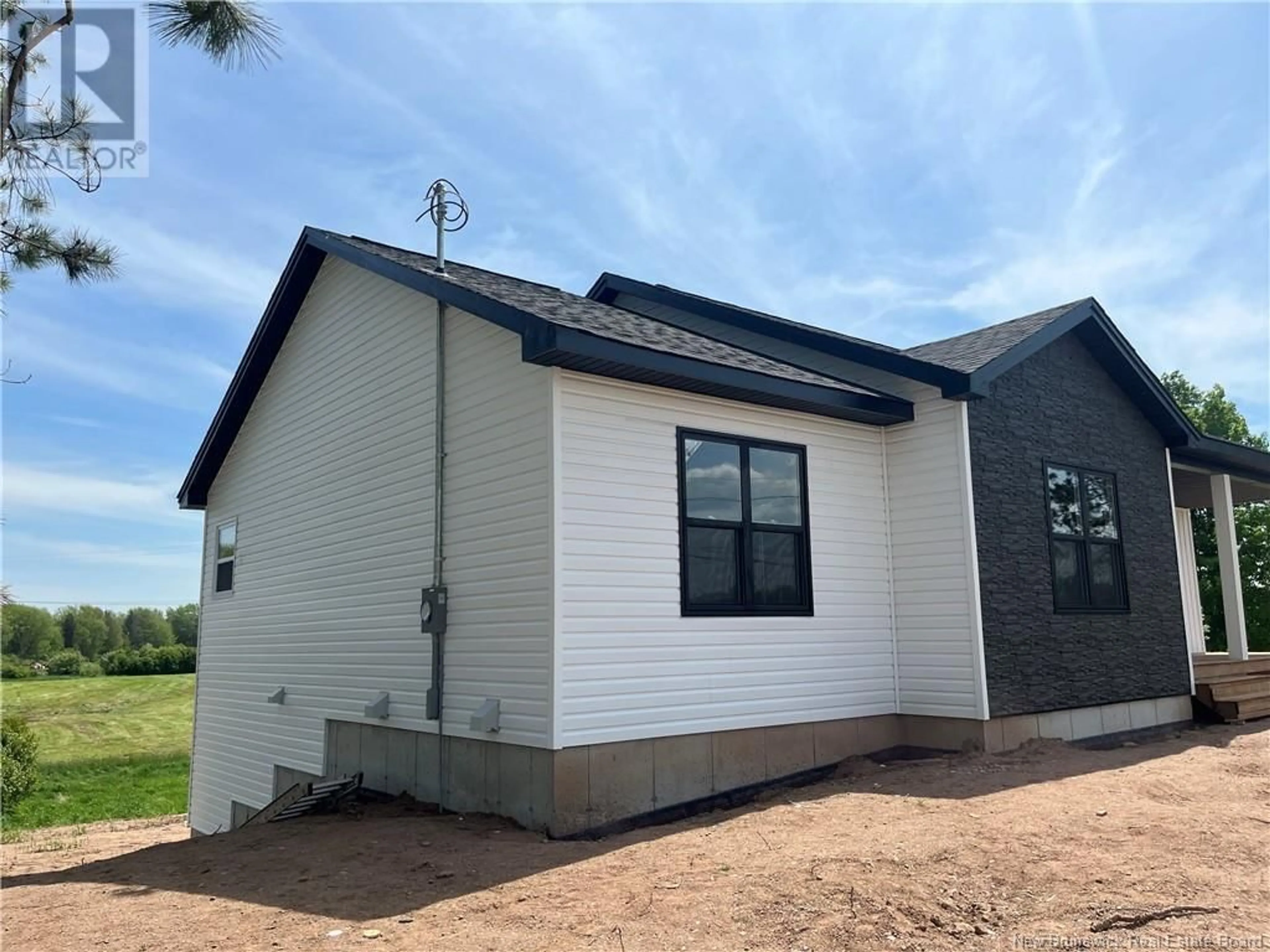 Home with vinyl exterior material, building for 3464 ROUTE 106, Salisbury New Brunswick E4J3H6