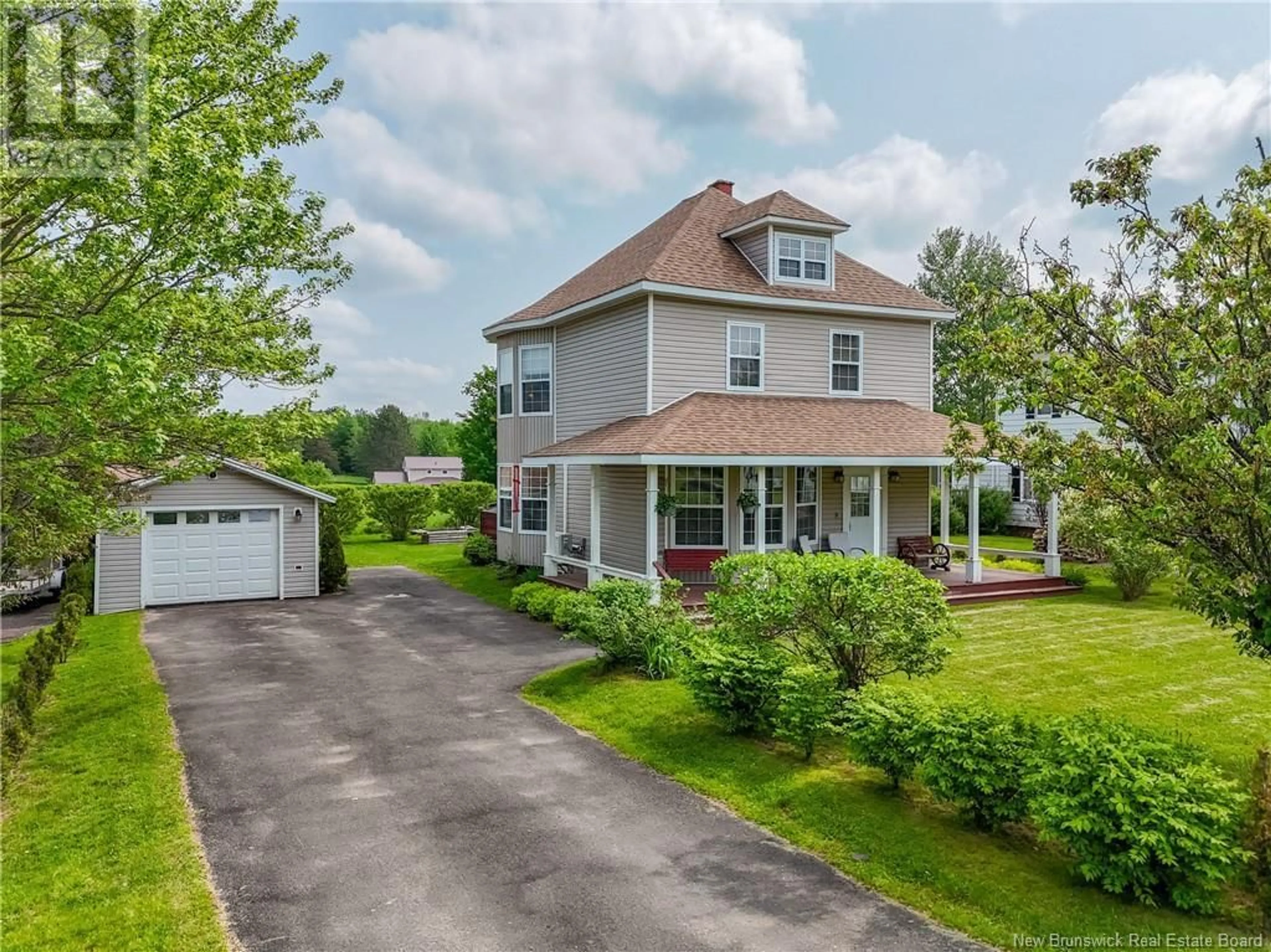 A pic from outside/outdoor area/front of a property/back of a property/a pic from drone, street for 45 KING STREET, Chipman New Brunswick E4A2H4