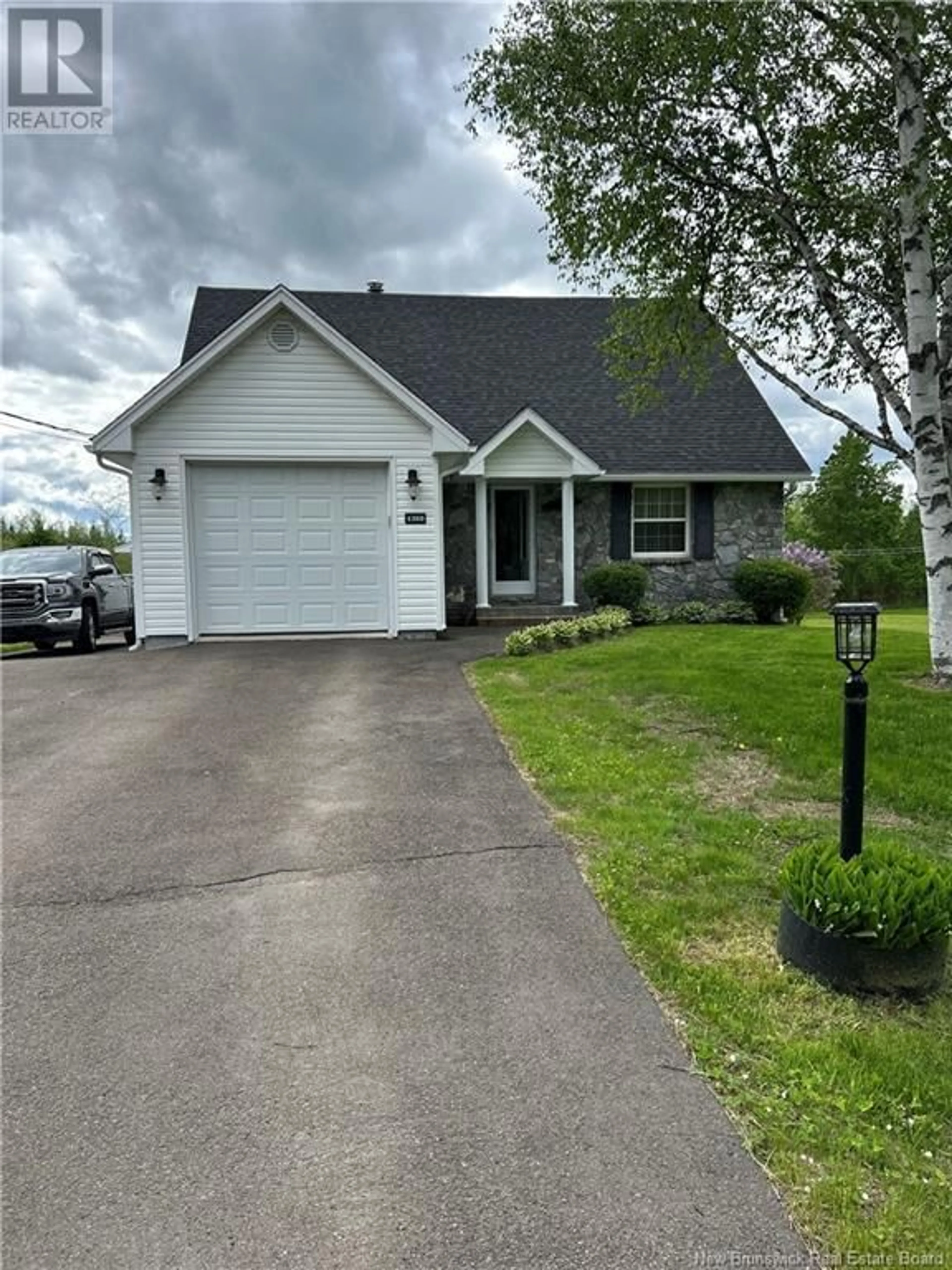 Unknown for 1268 ELMWOOD, Moncton New Brunswick E1H2H2