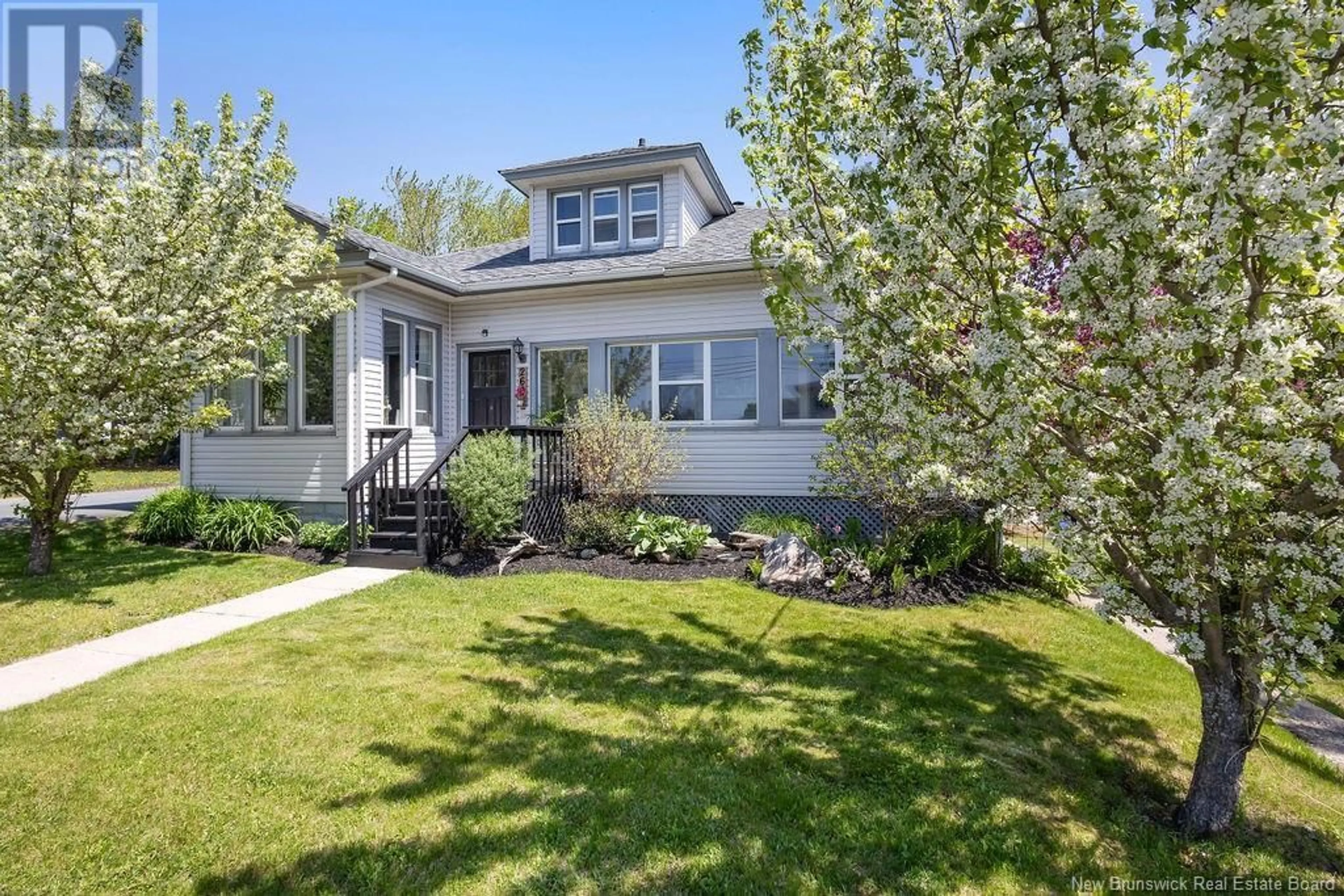 Home with vinyl exterior material, street for 260 RADIO STREET, Miramichi New Brunswick E1V2W5