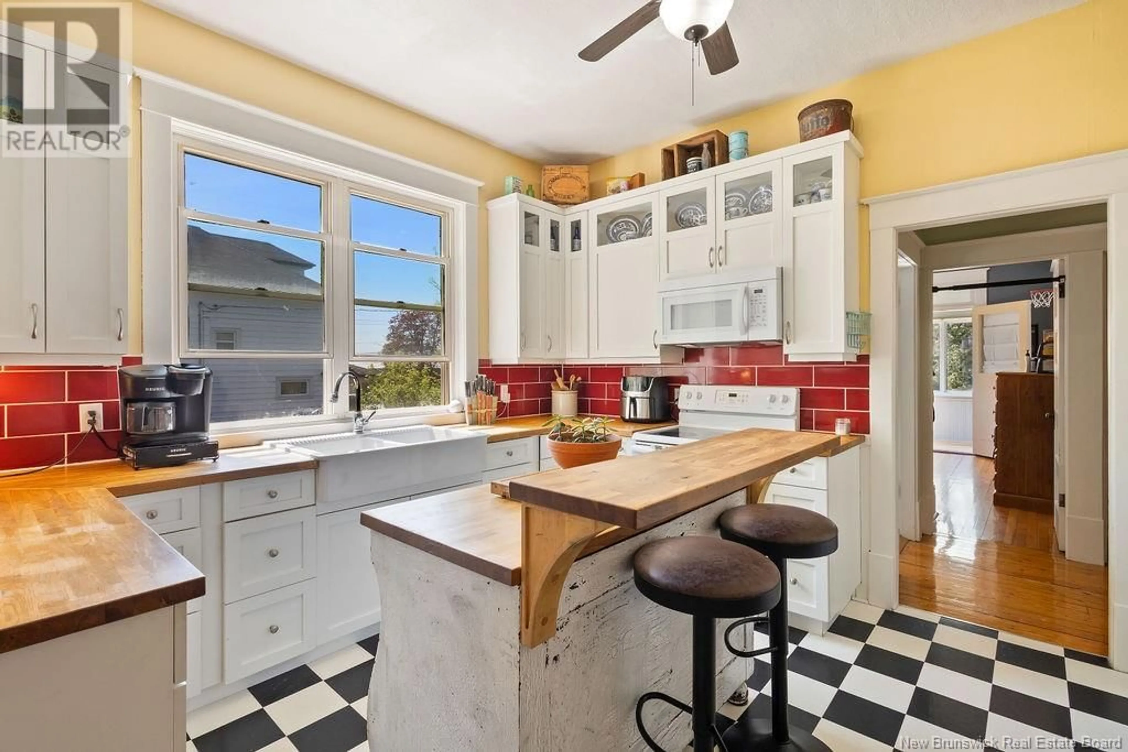 Open concept kitchen, ceramic/tile floor for 260 RADIO STREET, Miramichi New Brunswick E1V2W5