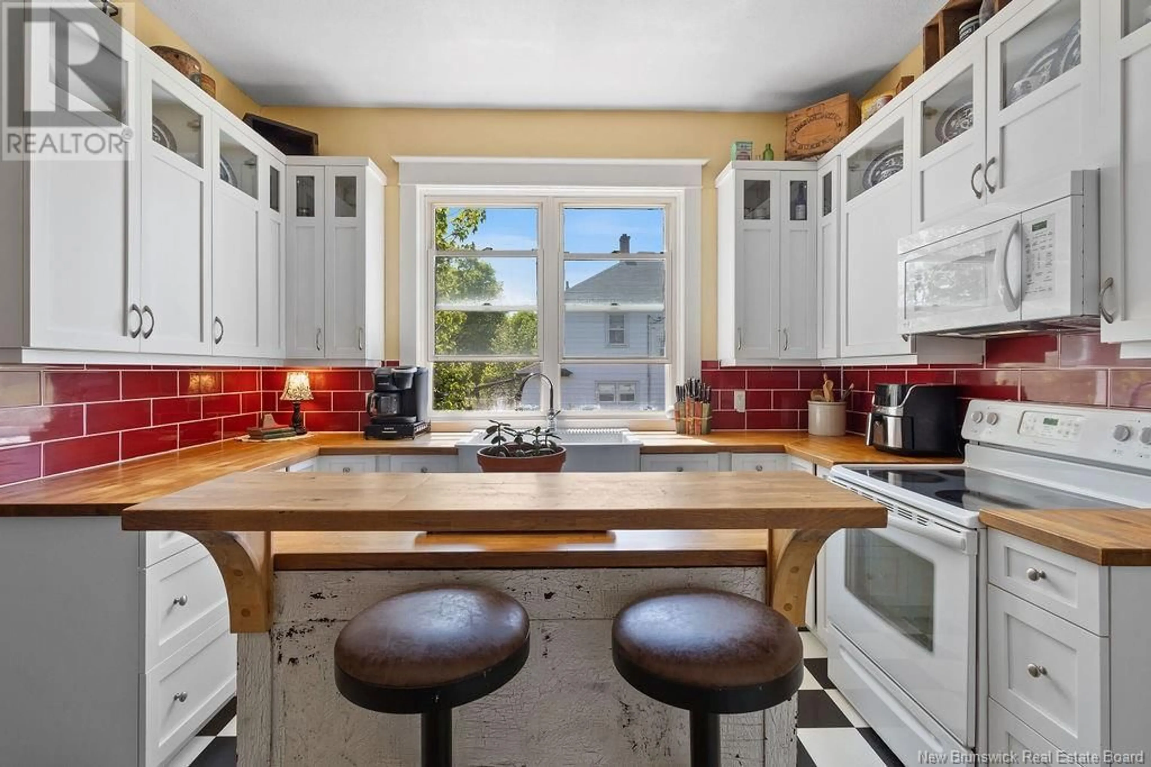 Open concept kitchen, ceramic/tile floor for 260 RADIO STREET, Miramichi New Brunswick E1V2W5