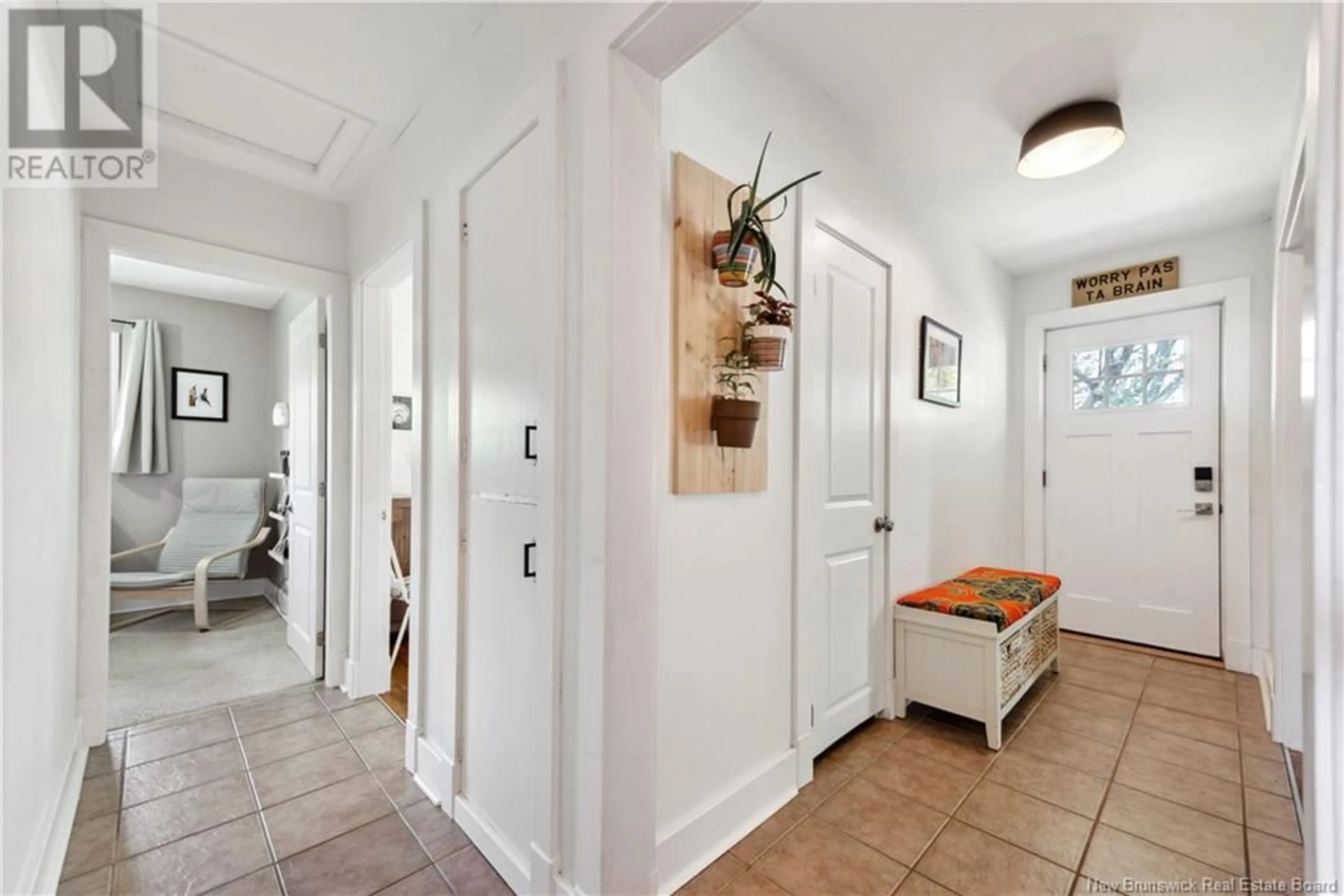Indoor entryway for 62 BESSBOROUGH AVENUE, Moncton New Brunswick E1E1P5