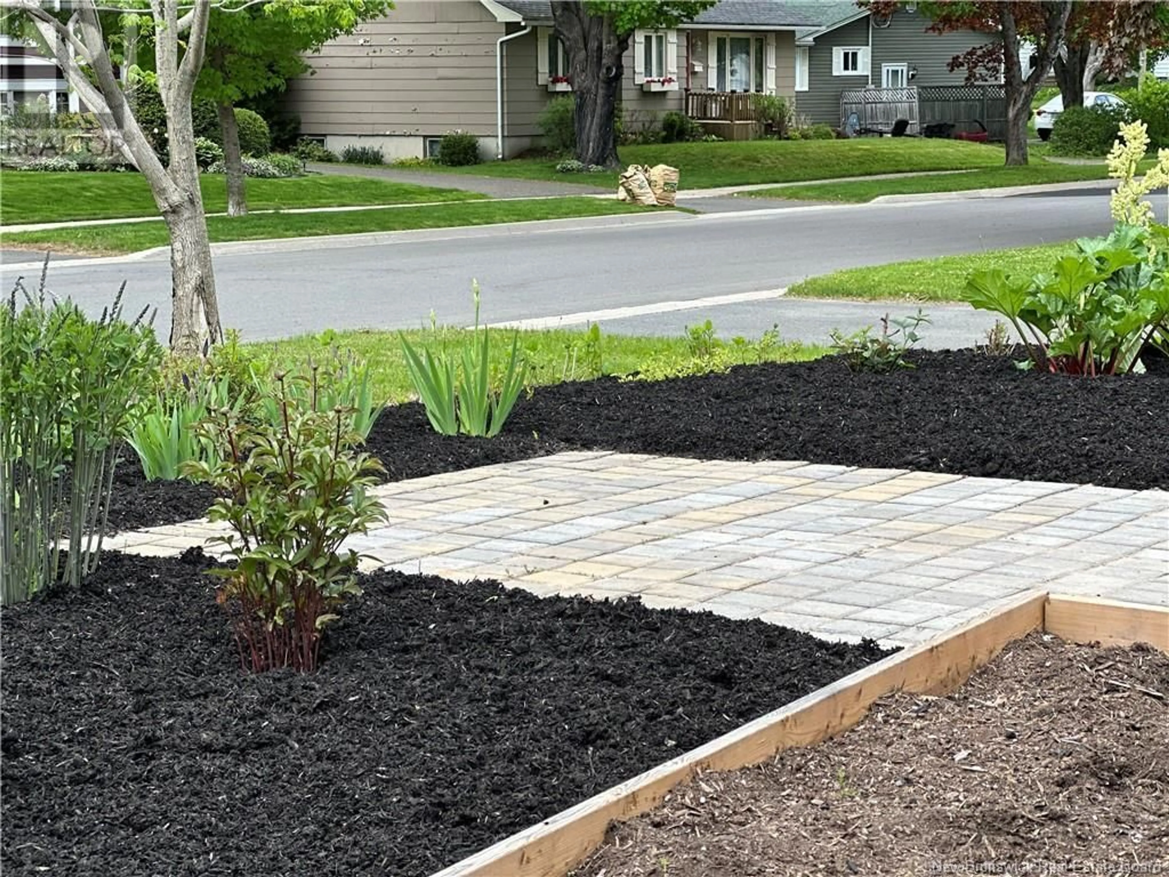 Patio, street for 35 CHARING CRESCENT, Fredericton New Brunswick E3B4R8