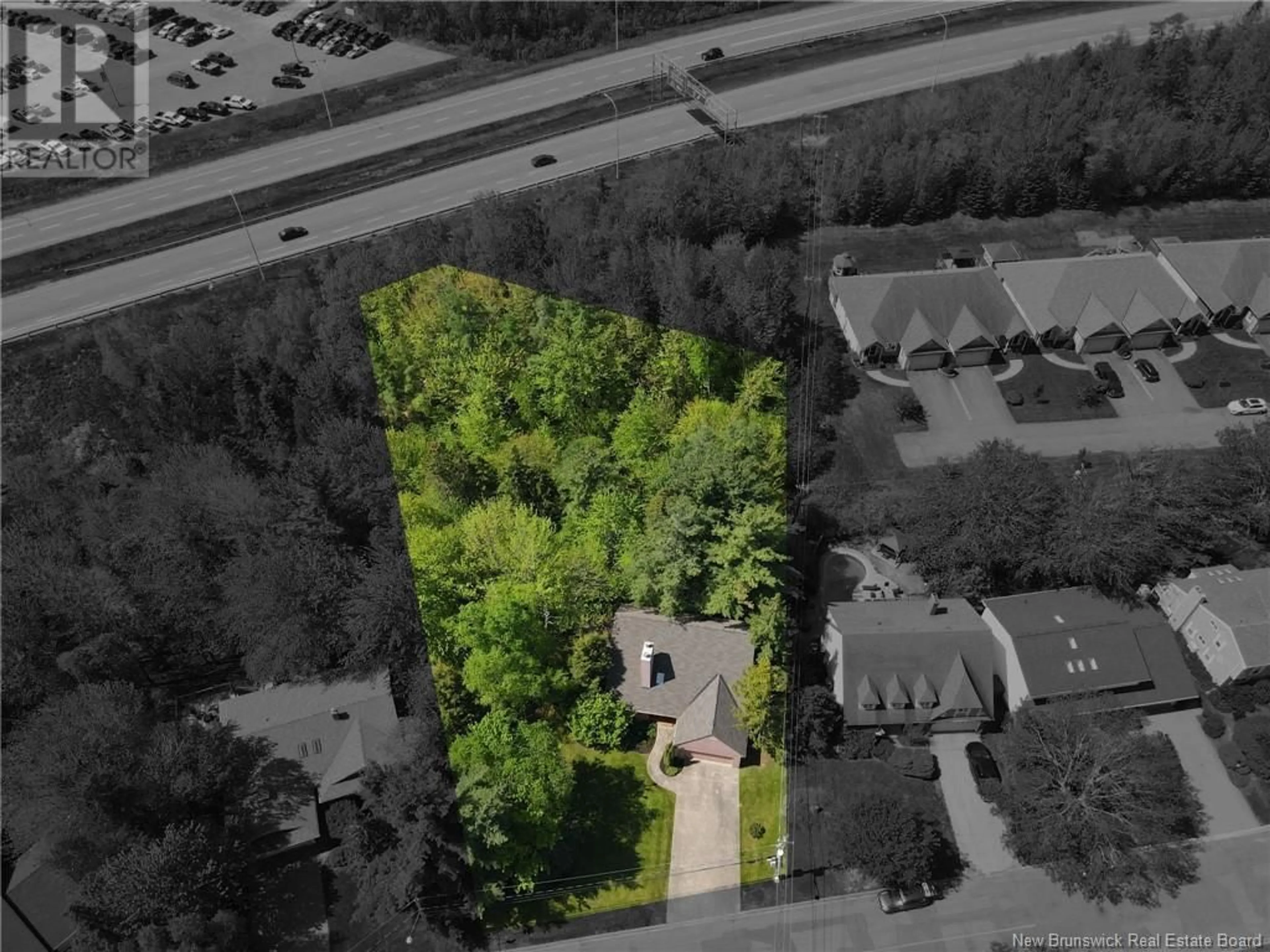 A pic from outside/outdoor area/front of a property/back of a property/a pic from drone, street for 270 BESSBOROUGH AVENUE, Moncton New Brunswick E1E4C1