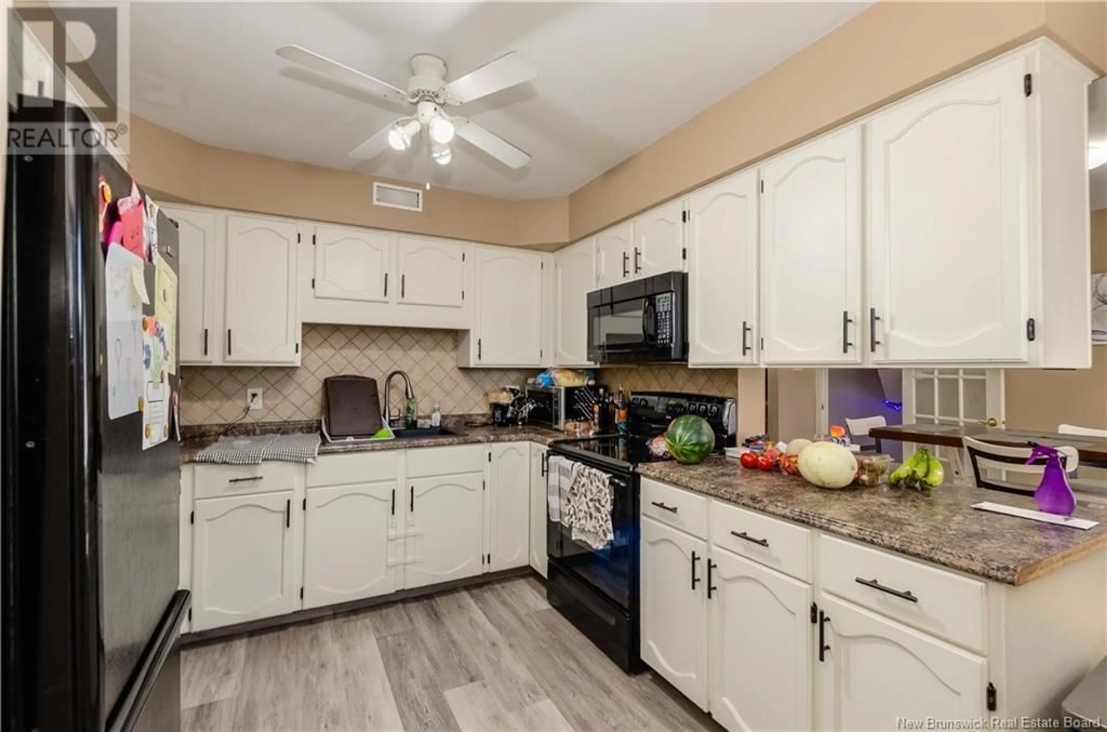 Standard kitchen, unknown for 29-31 FULTON, Moncton New Brunswick E1C9J1
