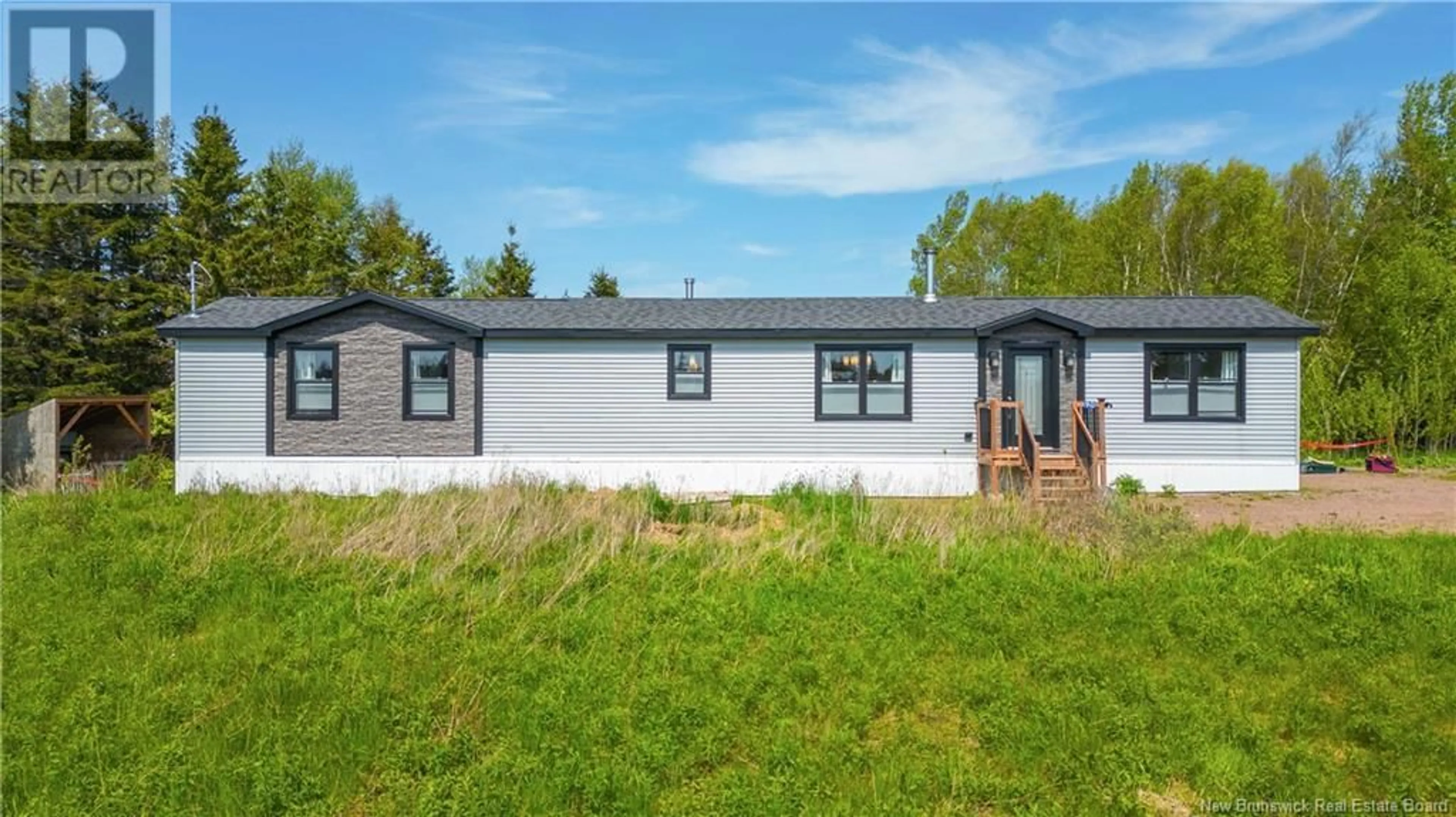 Home with vinyl exterior material, unknown for 90 ETTER RIDGE ROAD, Aulac New Brunswick E4L2V4