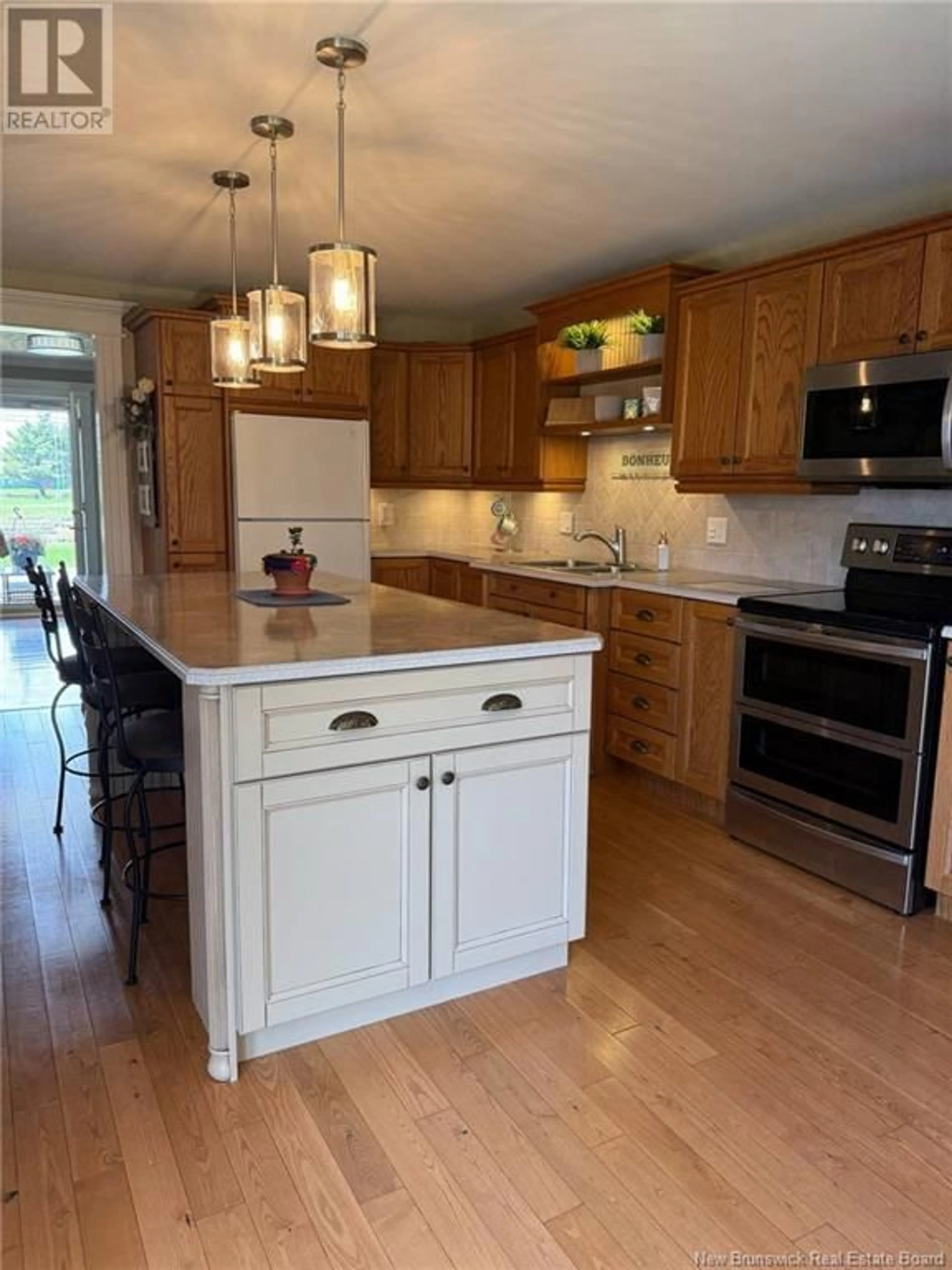Open concept kitchen, unknown for North - 14 RUE AUGUSTIN, Neguac New Brunswick E9G1A8