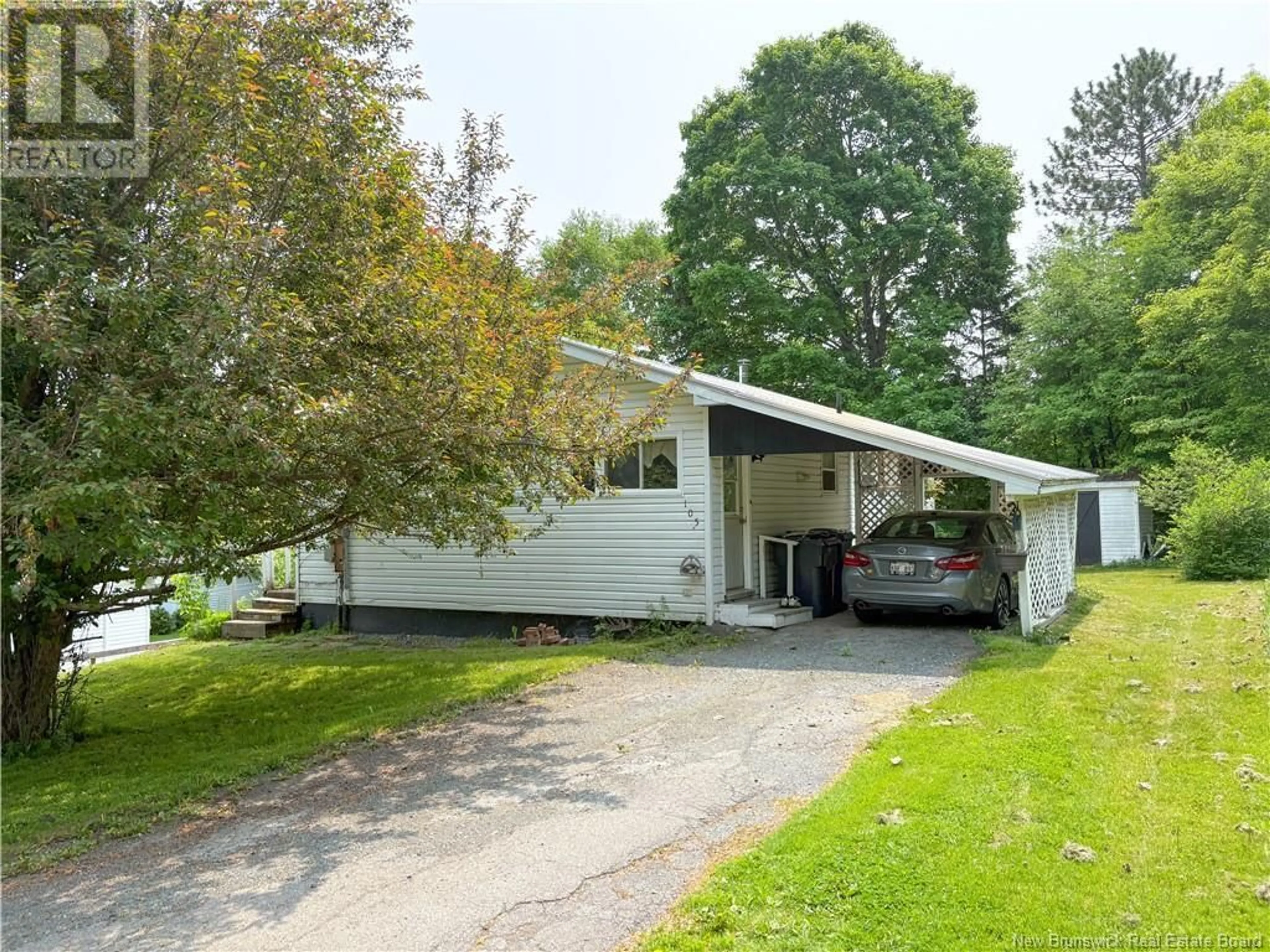 Unknown for 105 SHARKEY STREET, Woodstock New Brunswick E7N2R1