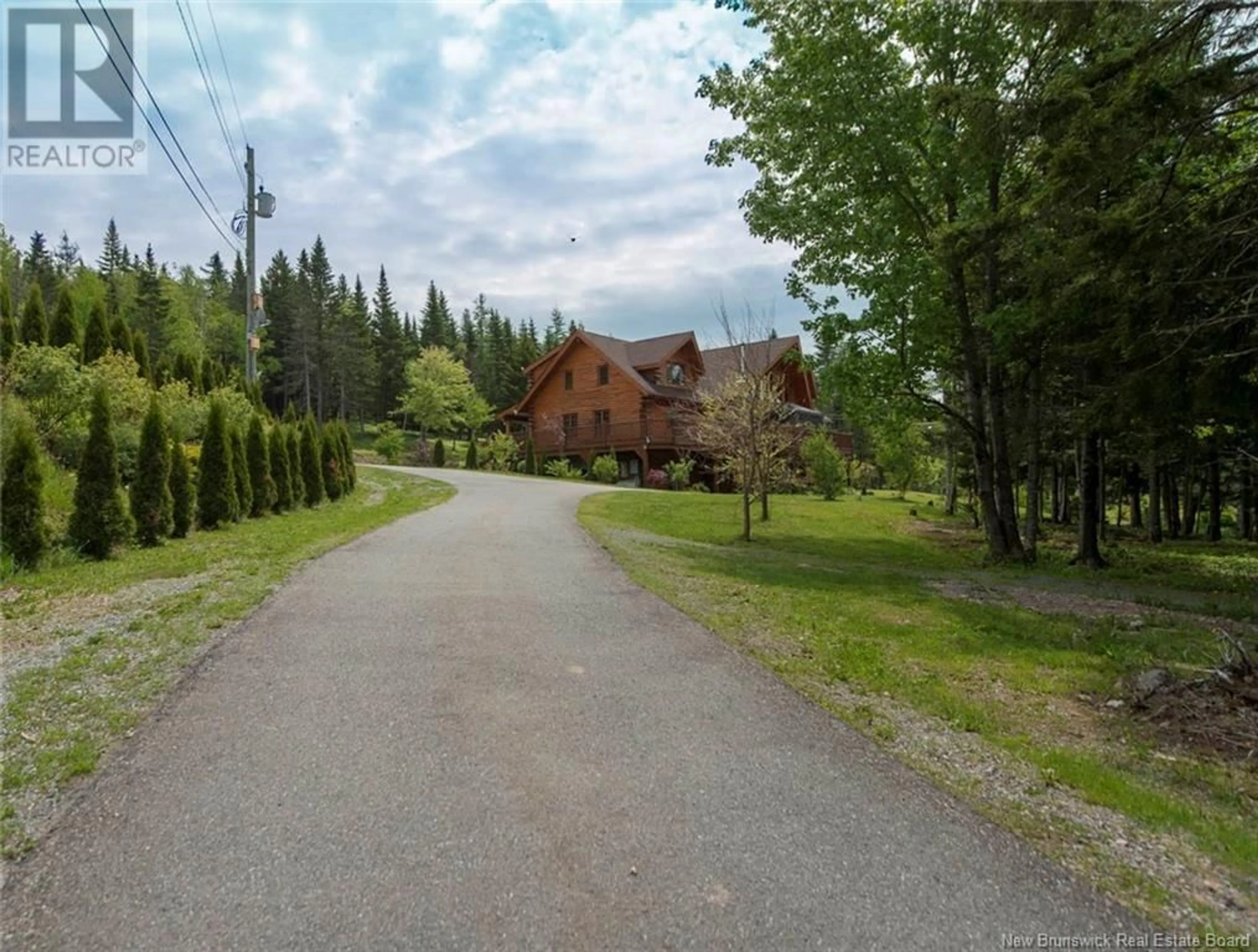 A pic from outside/outdoor area/front of a property/back of a property/a pic from drone, unknown for 44 TAYLOR LAKE ROAD, Willow Grove New Brunswick E2S1P5