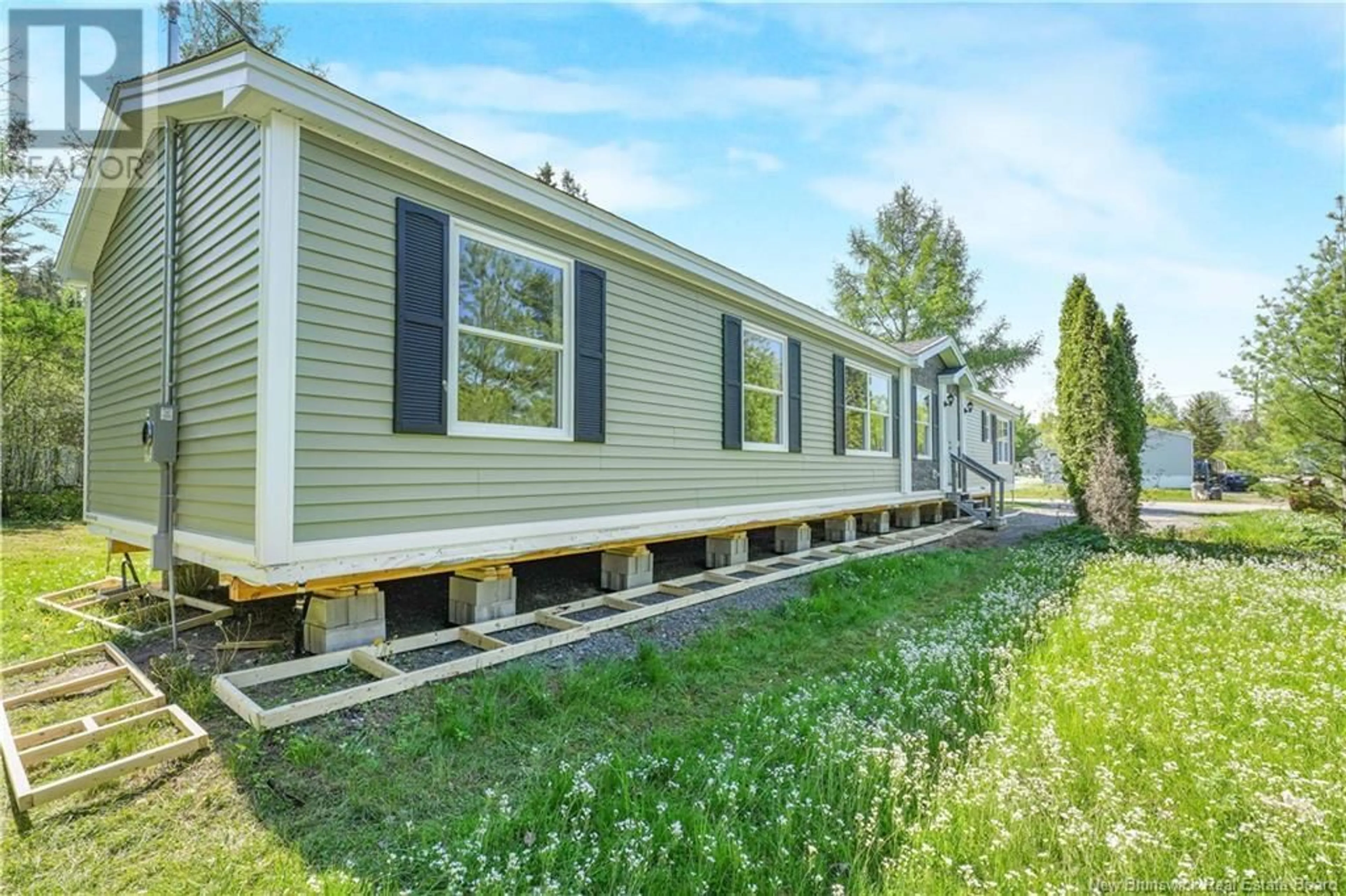 Home with vinyl exterior material, unknown for 2 BIRD COURT, Lincoln New Brunswick E3B6T5