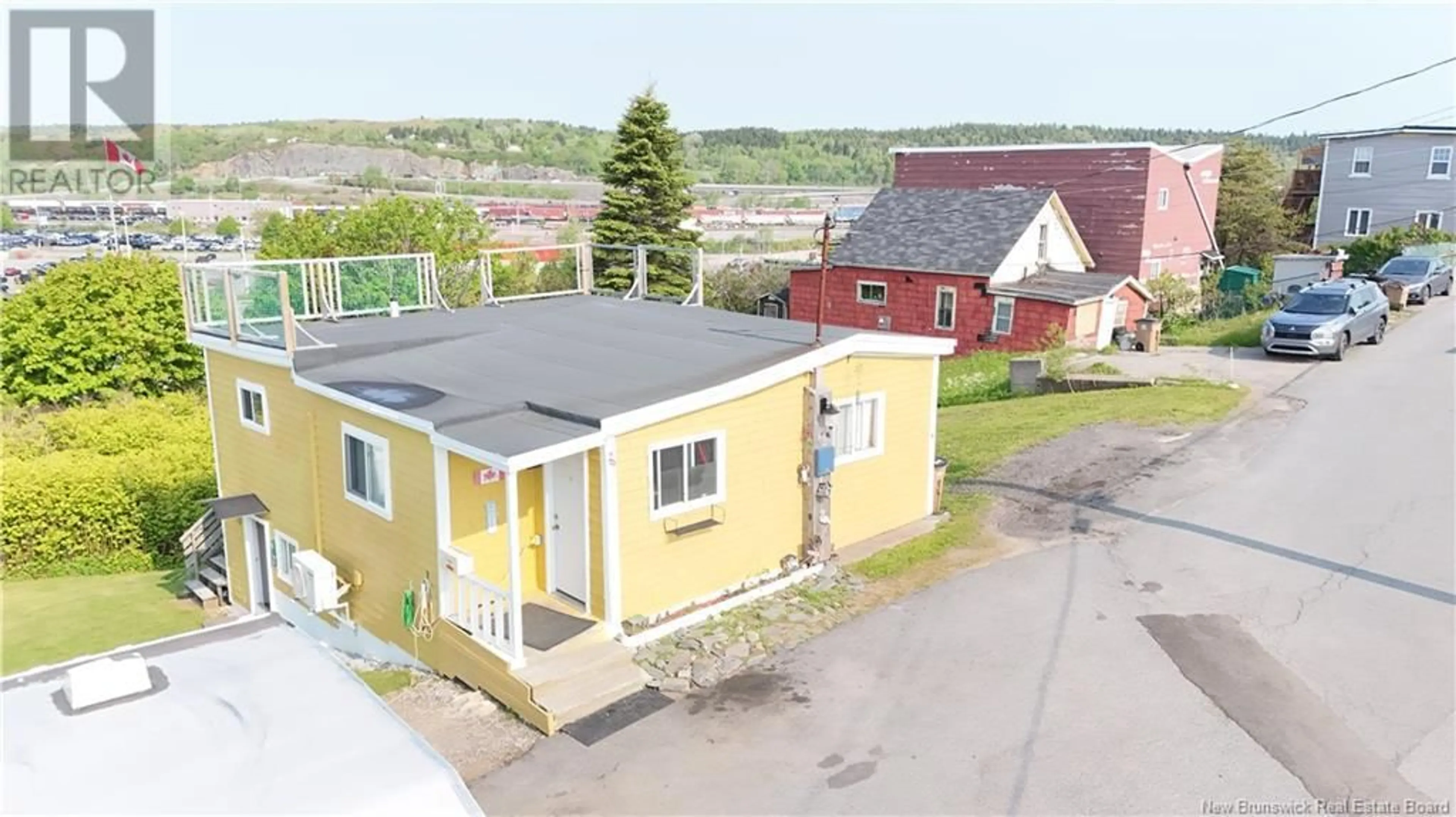 A pic from outside/outdoor area/front of a property/back of a property/a pic from drone, building for 29 TISDALE LANE, Saint John New Brunswick E2J2J4