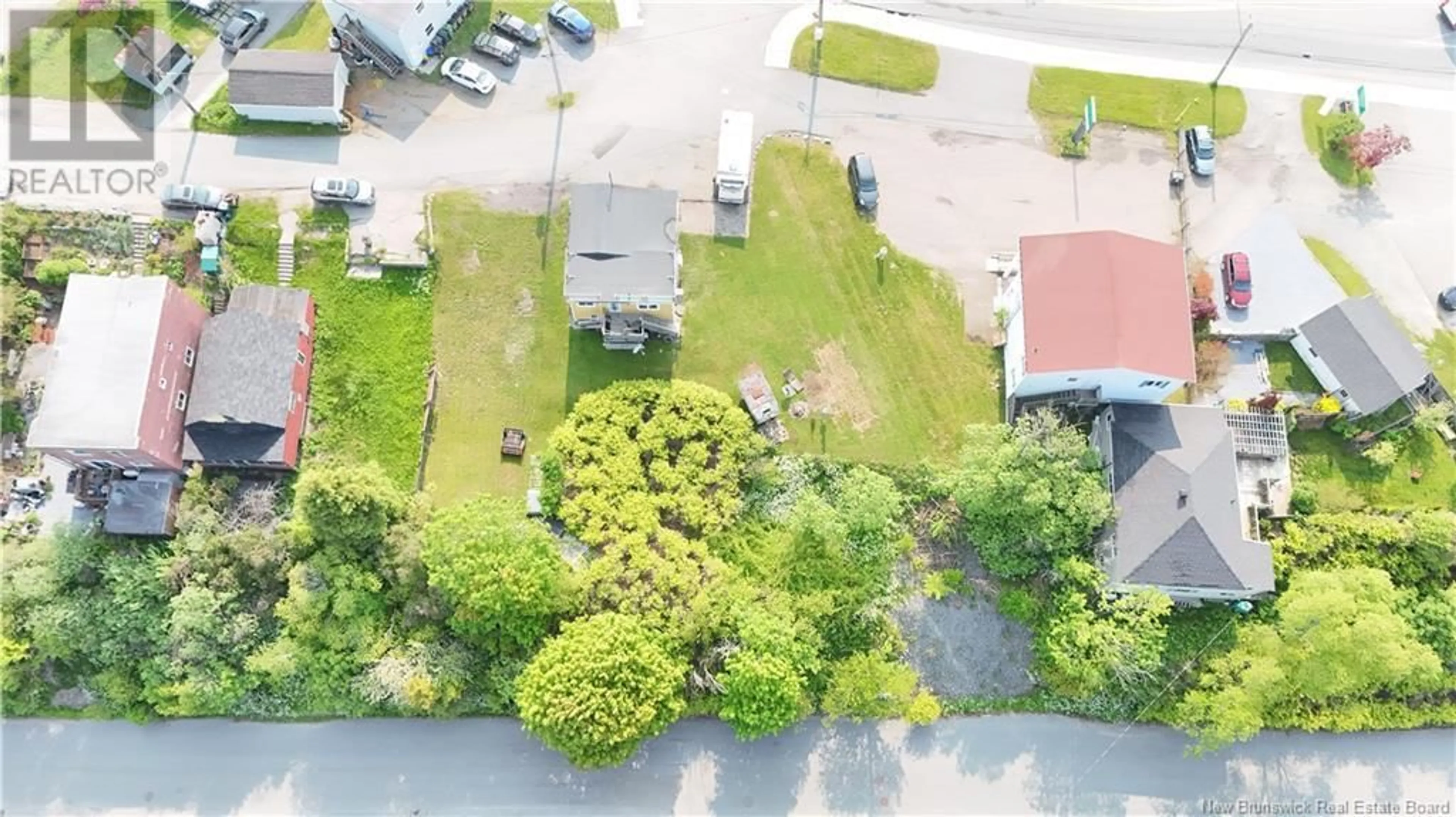 A pic from outside/outdoor area/front of a property/back of a property/a pic from drone, street for 29 TISDALE LANE, Saint John New Brunswick E2J2J4