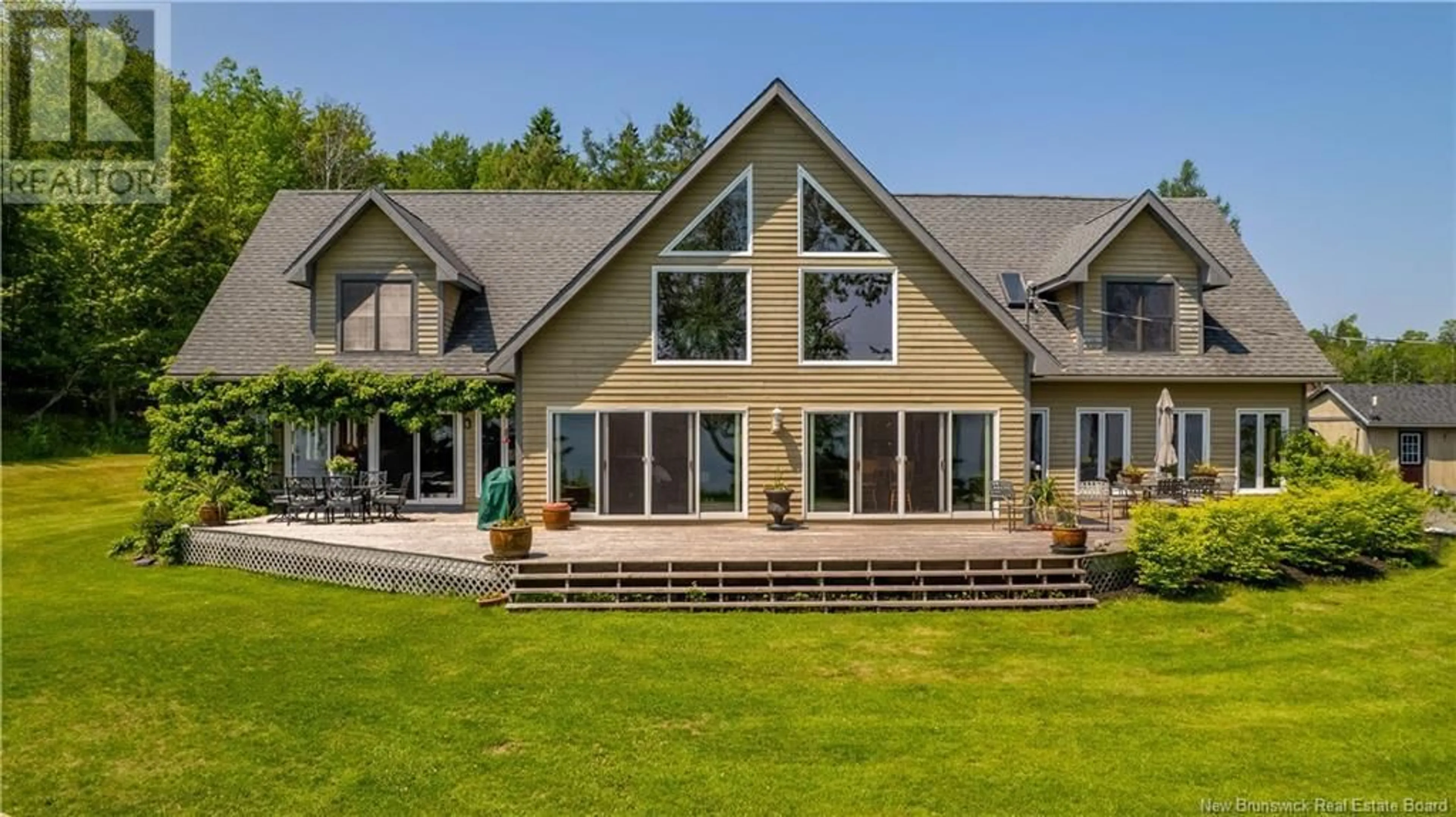 Home with vinyl exterior material, water/lake/river/ocean view for 72 YOUNG LANE, Oak Haven New Brunswick E3L3V2