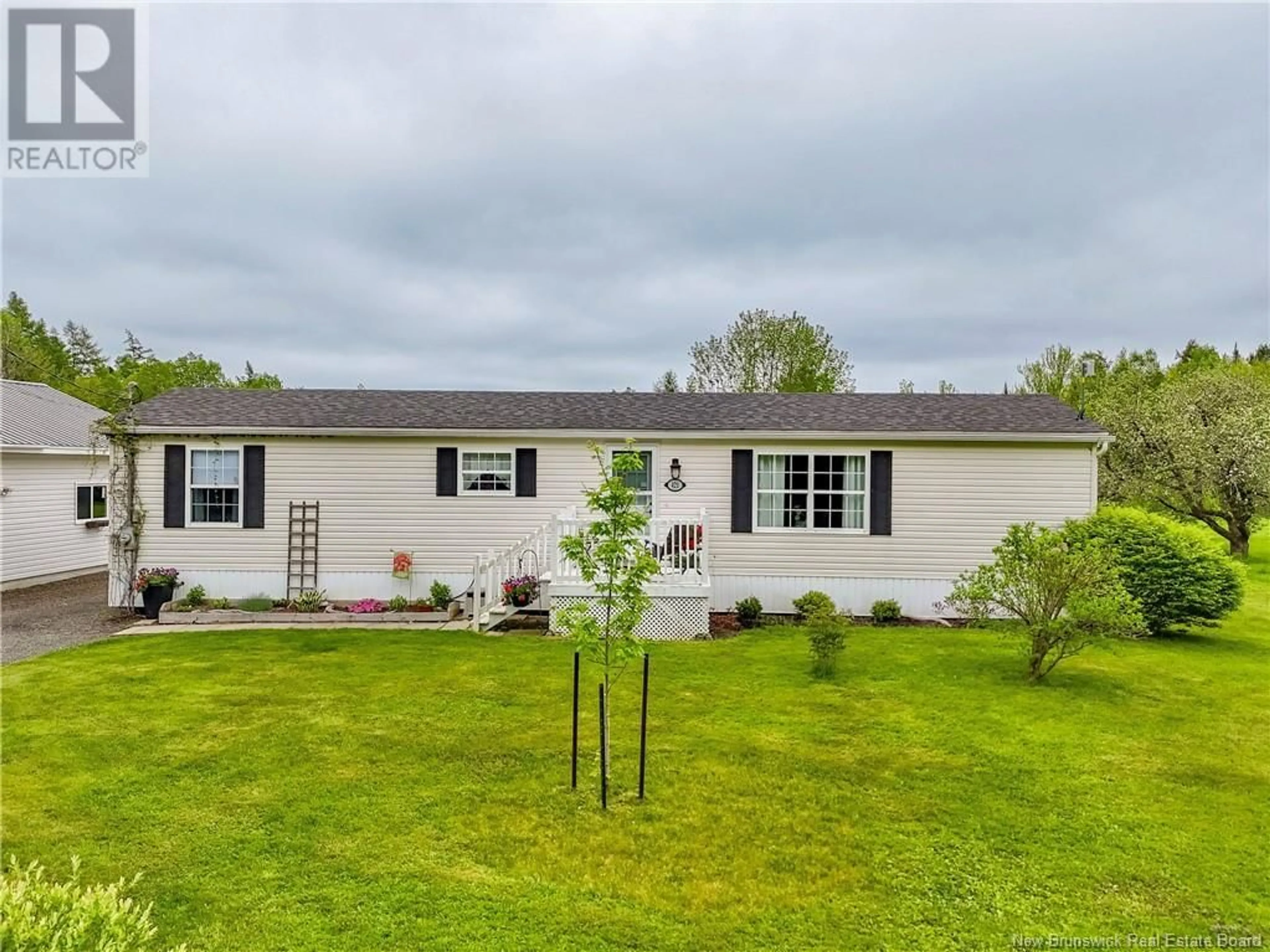 Home with vinyl exterior material, water/lake/river/ocean view for 421 ROUTE 670, Ripples New Brunswick E4B1E4