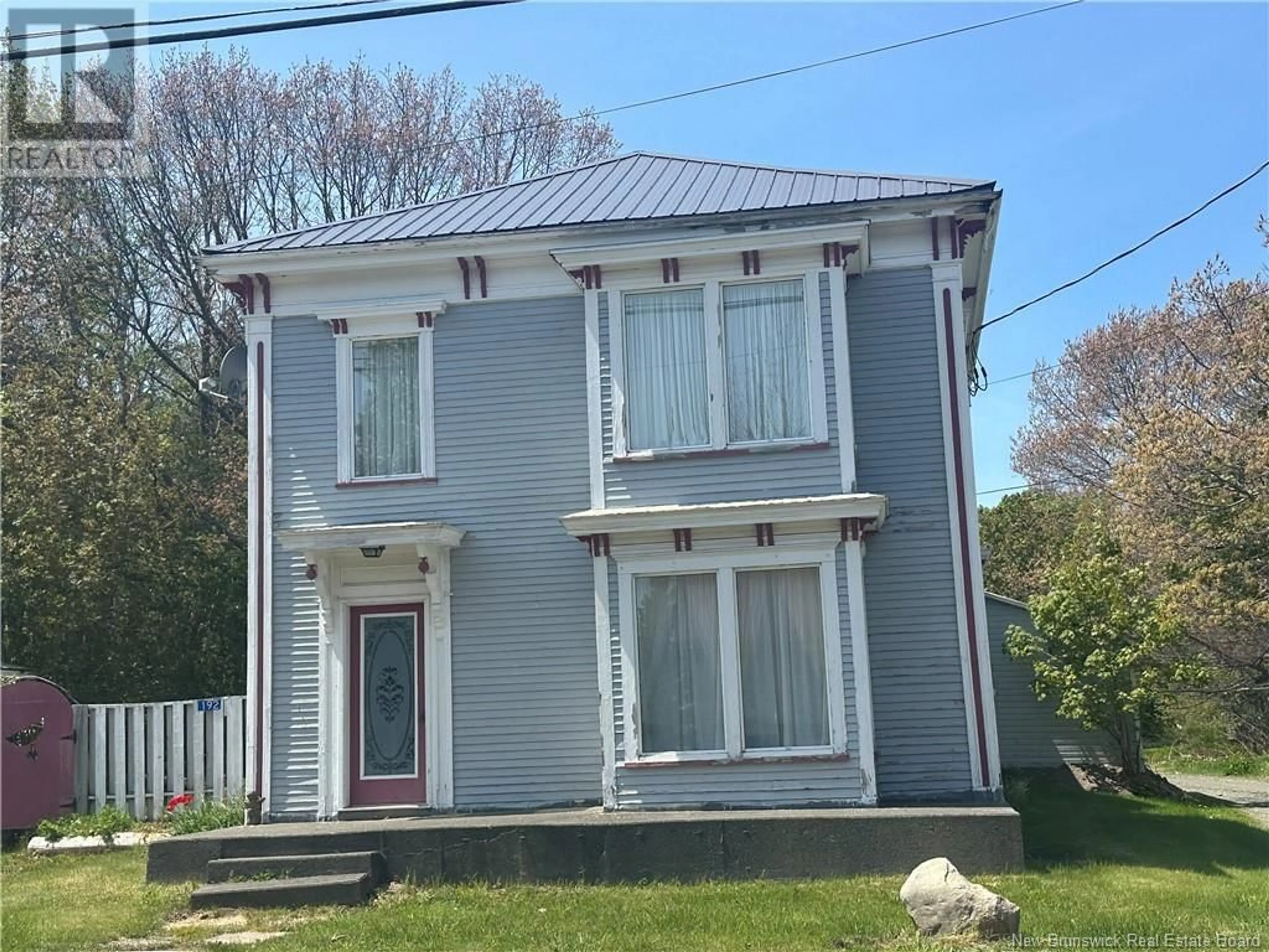 A pic from outside/outdoor area/front of a property/back of a property/a pic from drone, building for 192 ROUTE 776, Grand Manan New Brunswick E5G1A3