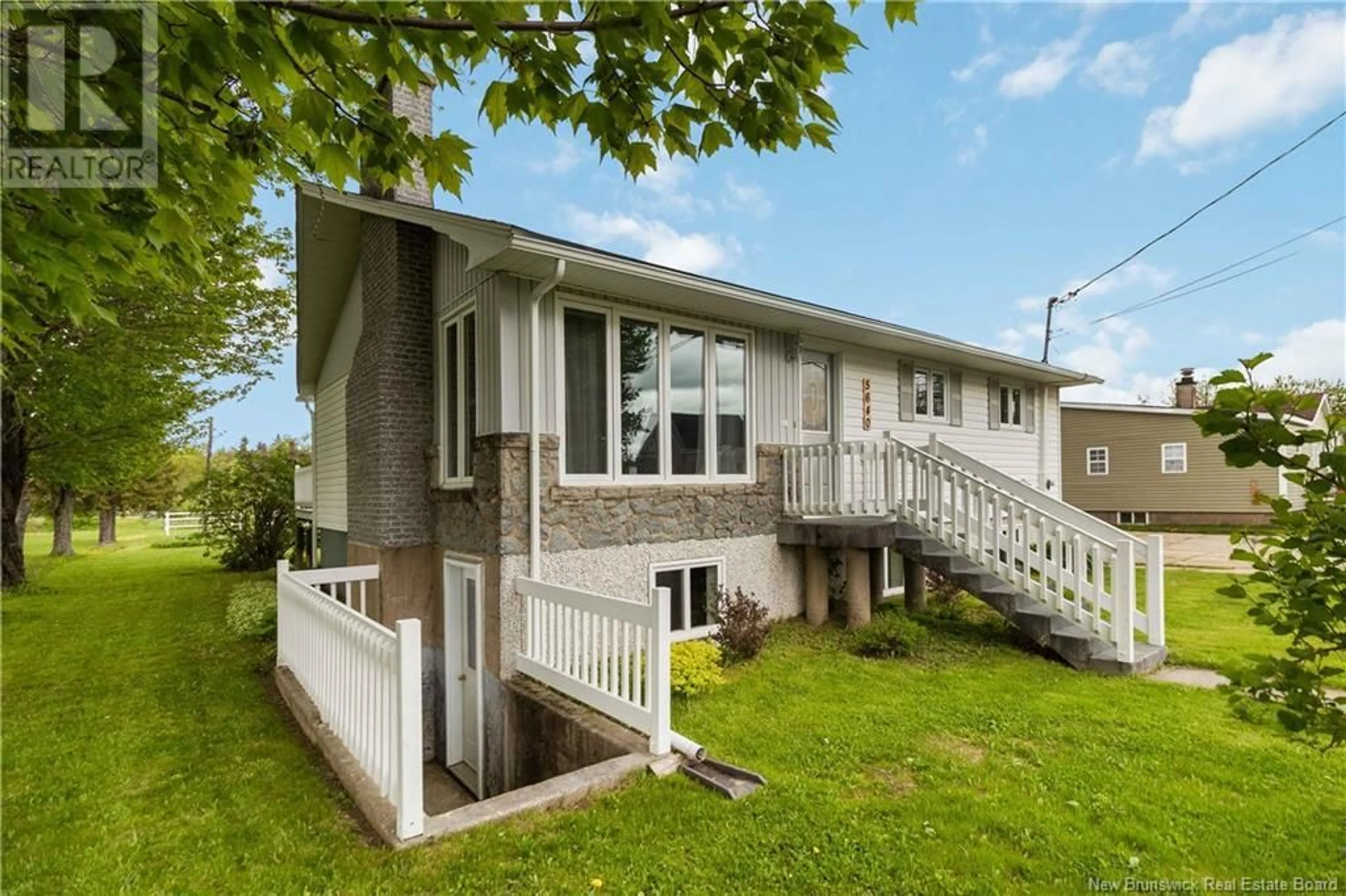 Home with vinyl exterior material, street for 5640 DES ERABLES, Rogersville New Brunswick E4Y1K7