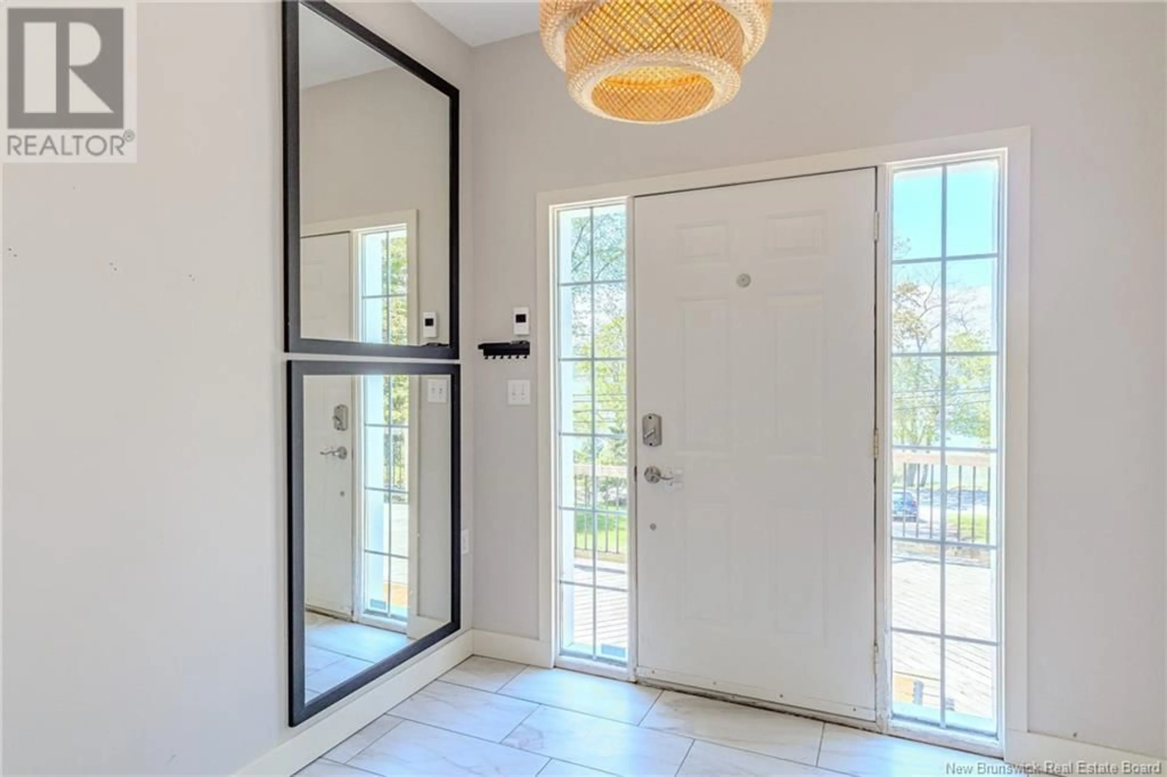Indoor entryway for 486 GONDOLA POINT ROAD, Quispamsis New Brunswick E2E1E4