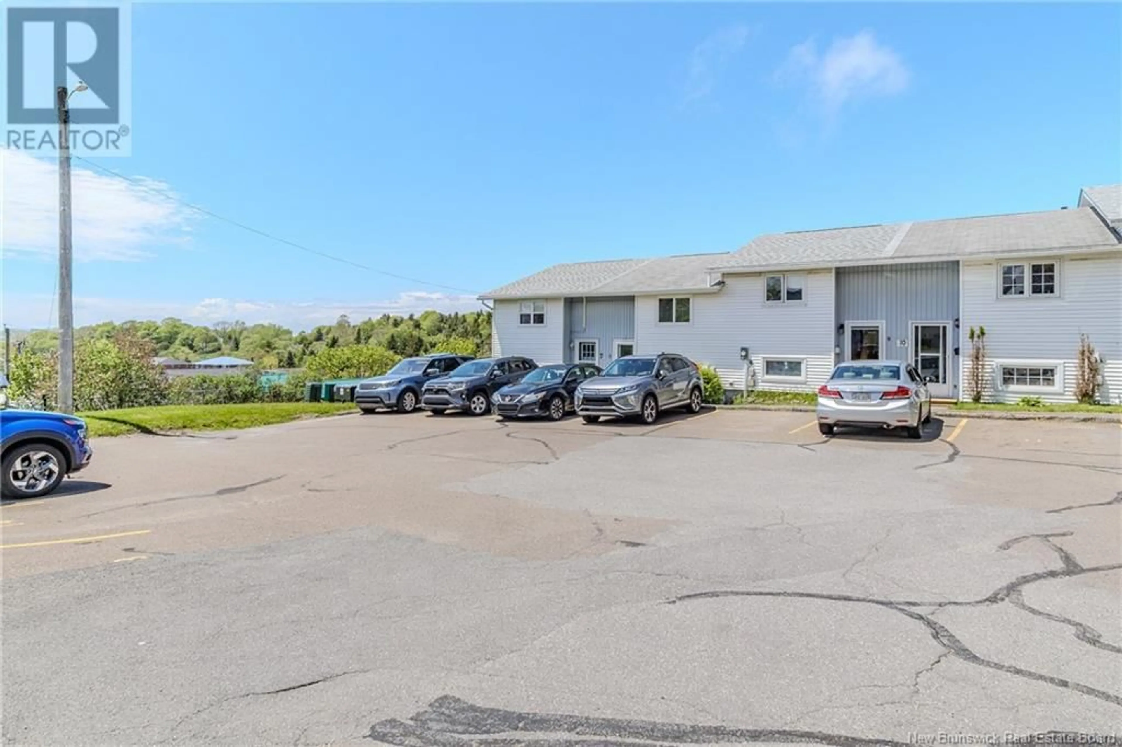 Unknown for 8 WOODSIDE, Saint John New Brunswick E2J3T8