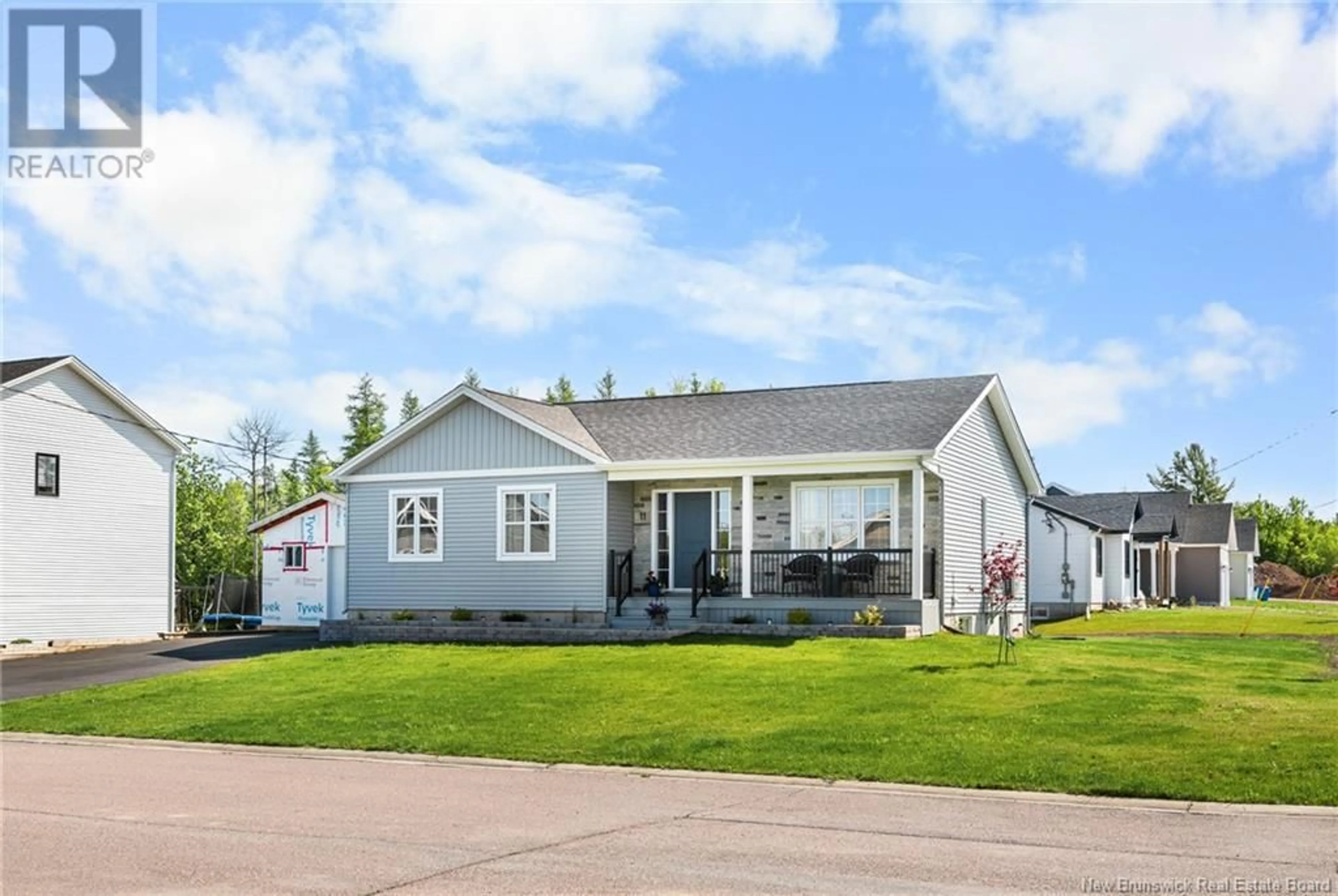 Home with vinyl exterior material, unknown for 11 JOANNE STREET, Dieppe New Brunswick E1A9N7
