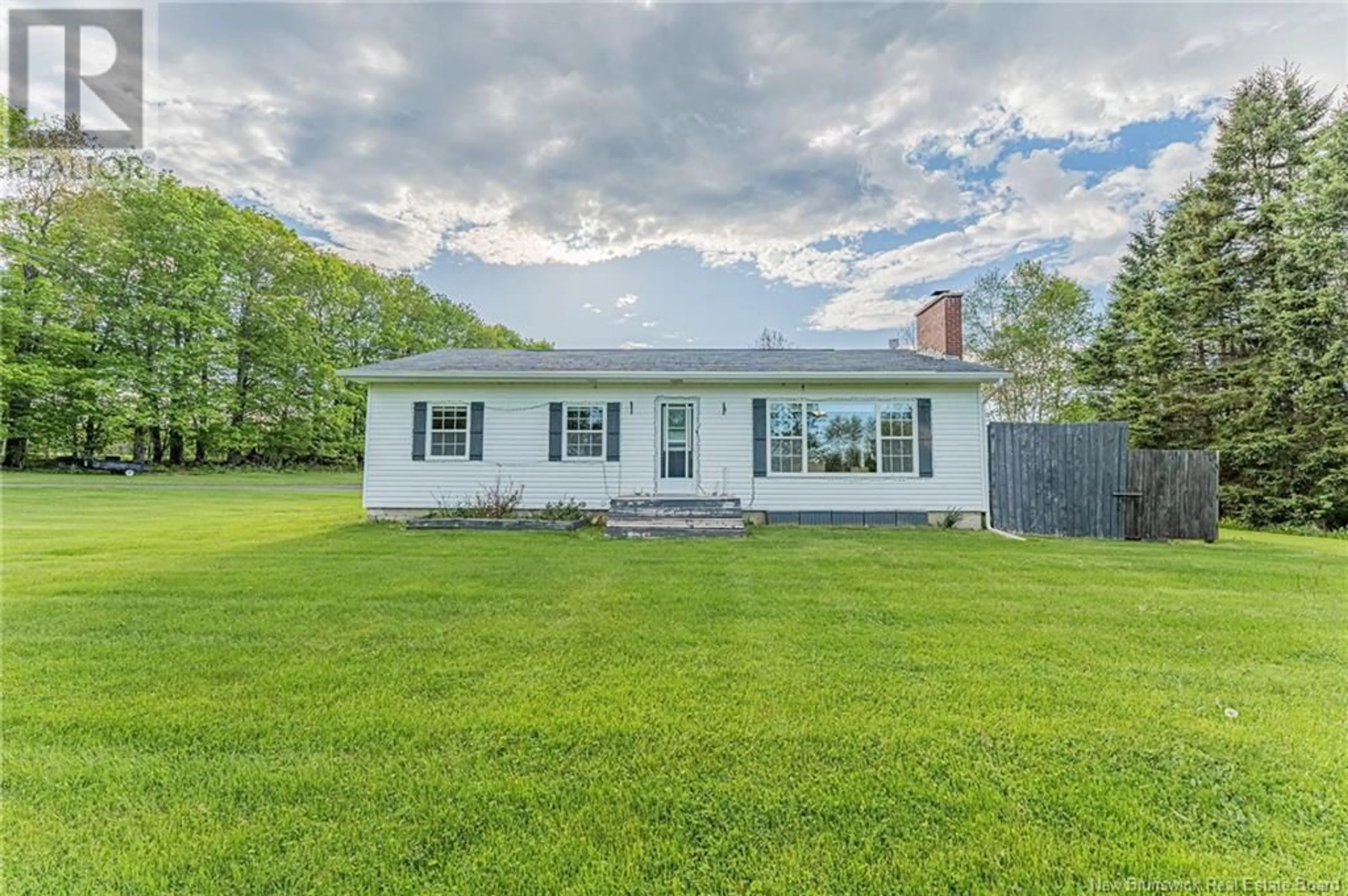 A pic from outside/outdoor area/front of a property/back of a property/a pic from drone, unknown for 31 LONGS CREEK ROAD, Upper Kingsclear New Brunswick E3E2J7