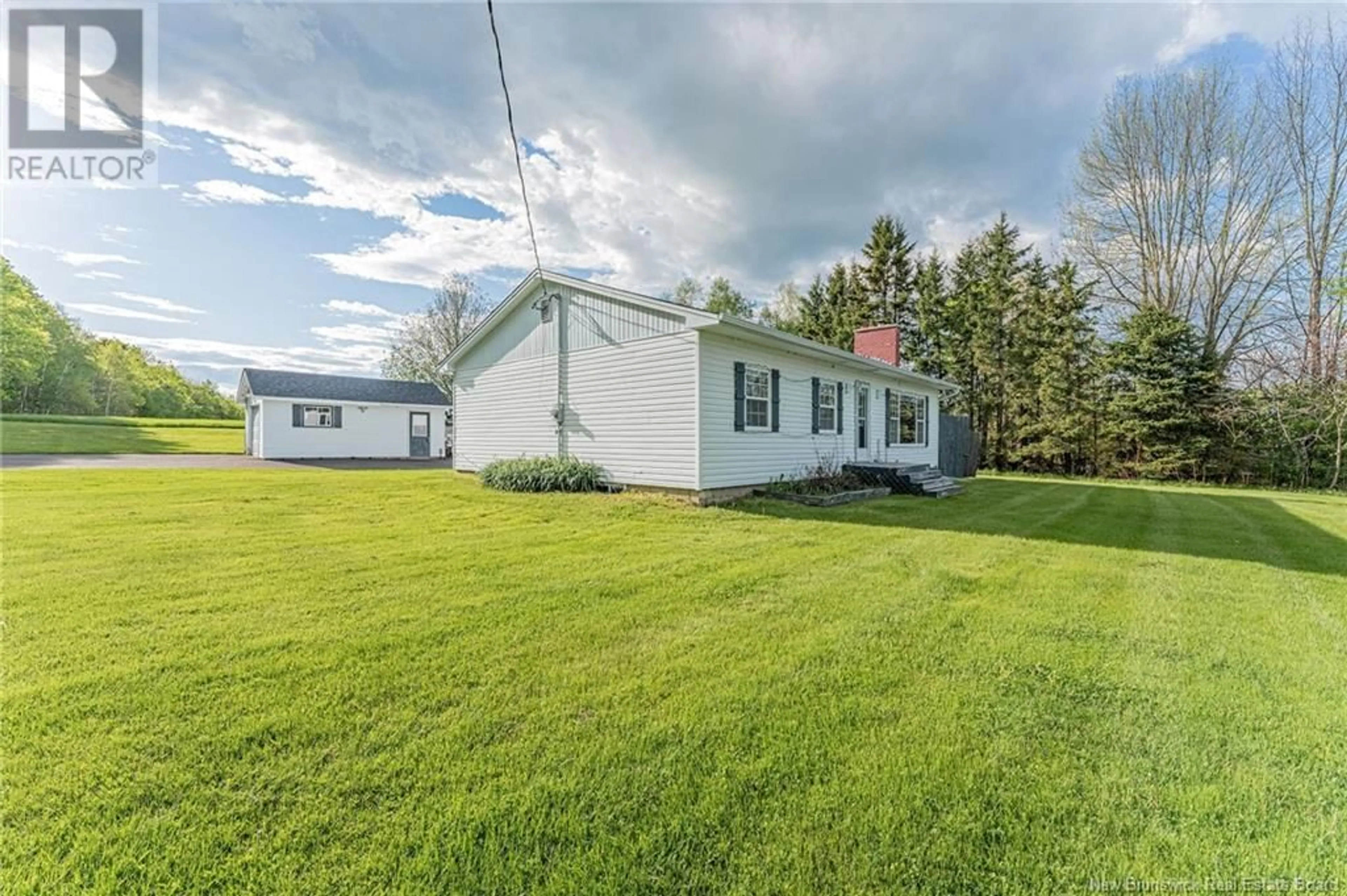 A pic from outside/outdoor area/front of a property/back of a property/a pic from drone, unknown for 31 LONGS CREEK ROAD, Upper Kingsclear New Brunswick E3E2J7
