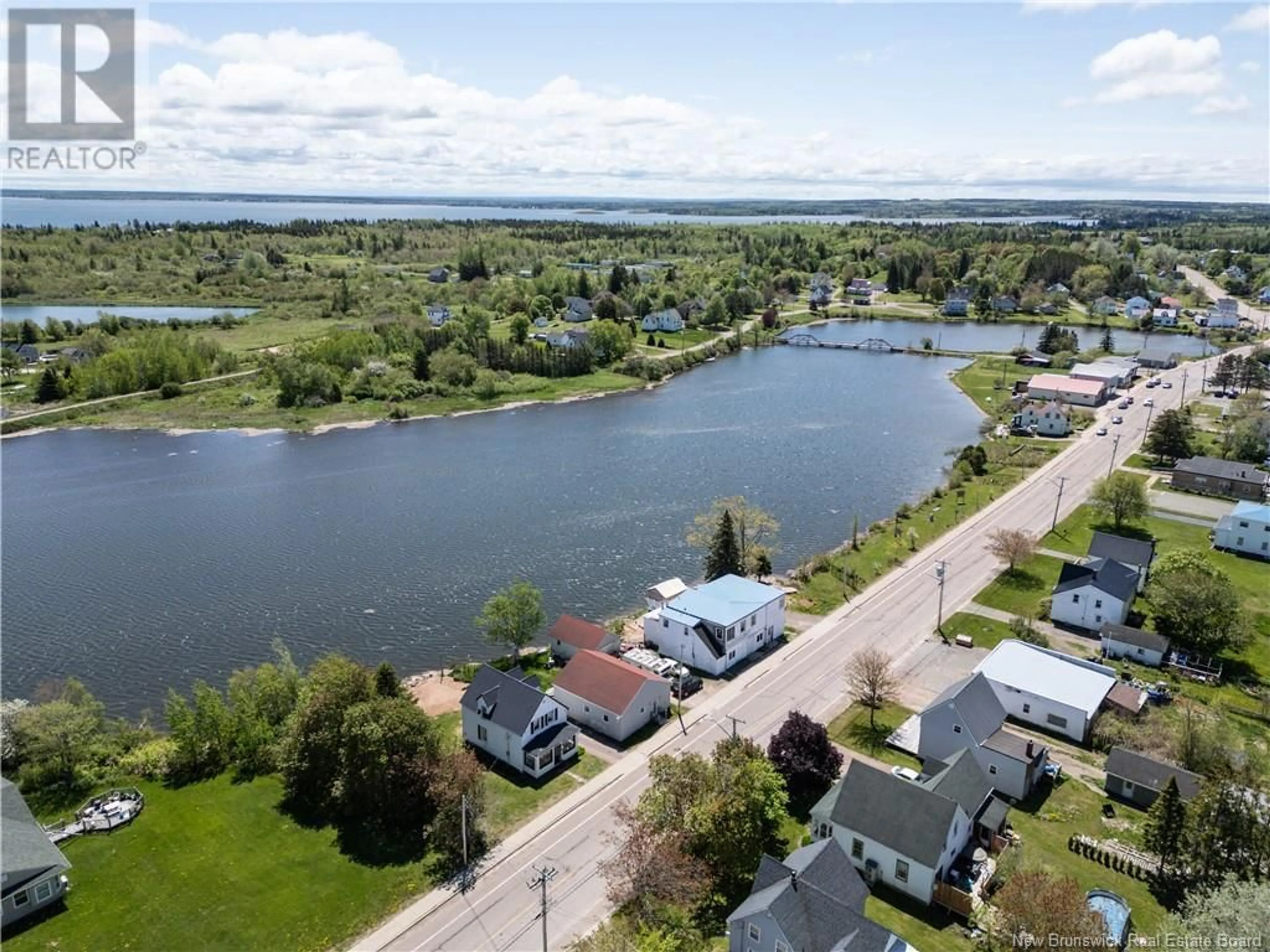 A pic from outside/outdoor area/front of a property/back of a property/a pic from drone, water/lake/river/ocean view for 37 EAST MAIN STREET, Port Elgin New Brunswick E4M2X8