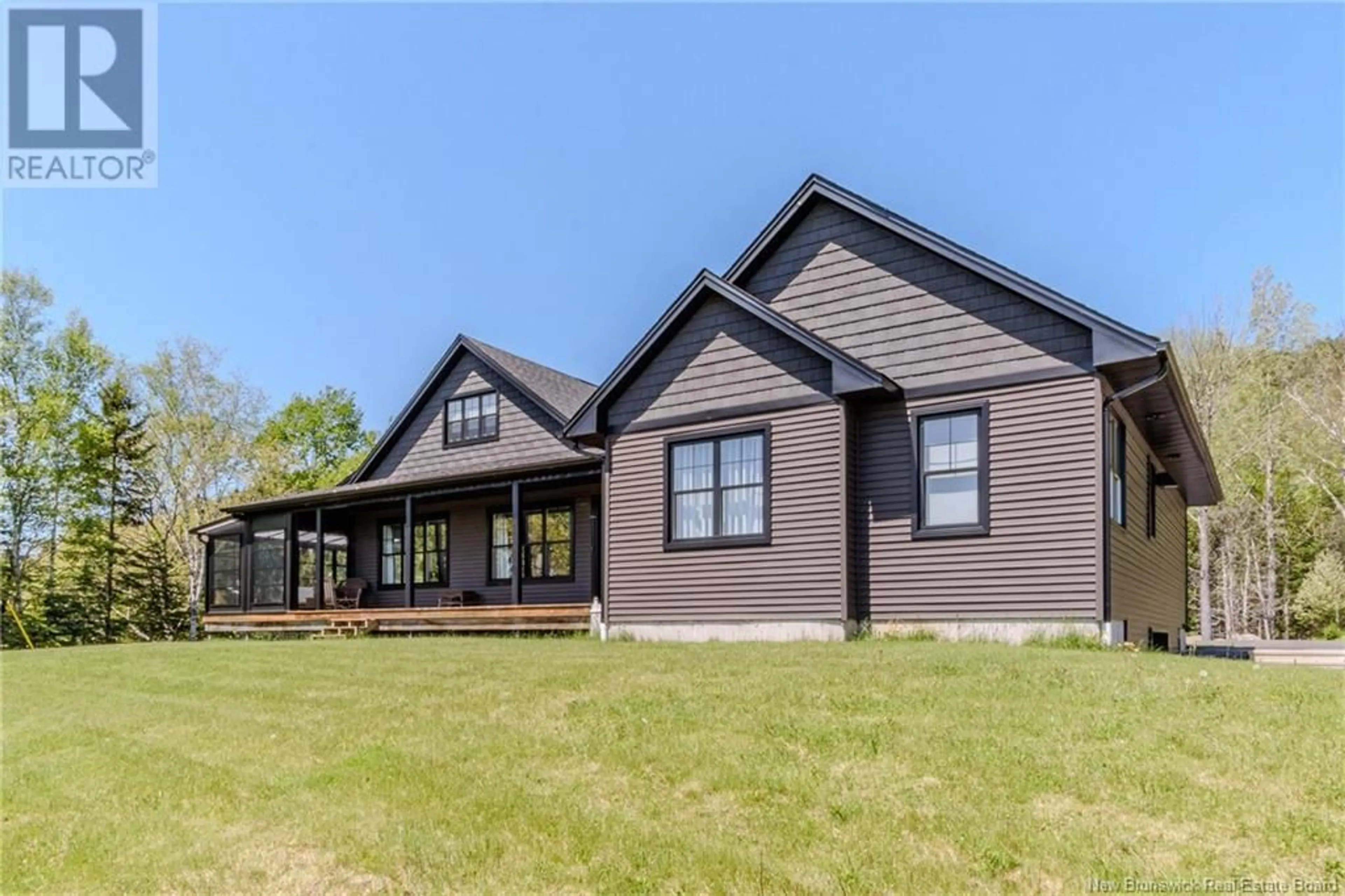 Home with vinyl exterior material, building for 115 ROUTE 121, Hampton New Brunswick E5N7V2