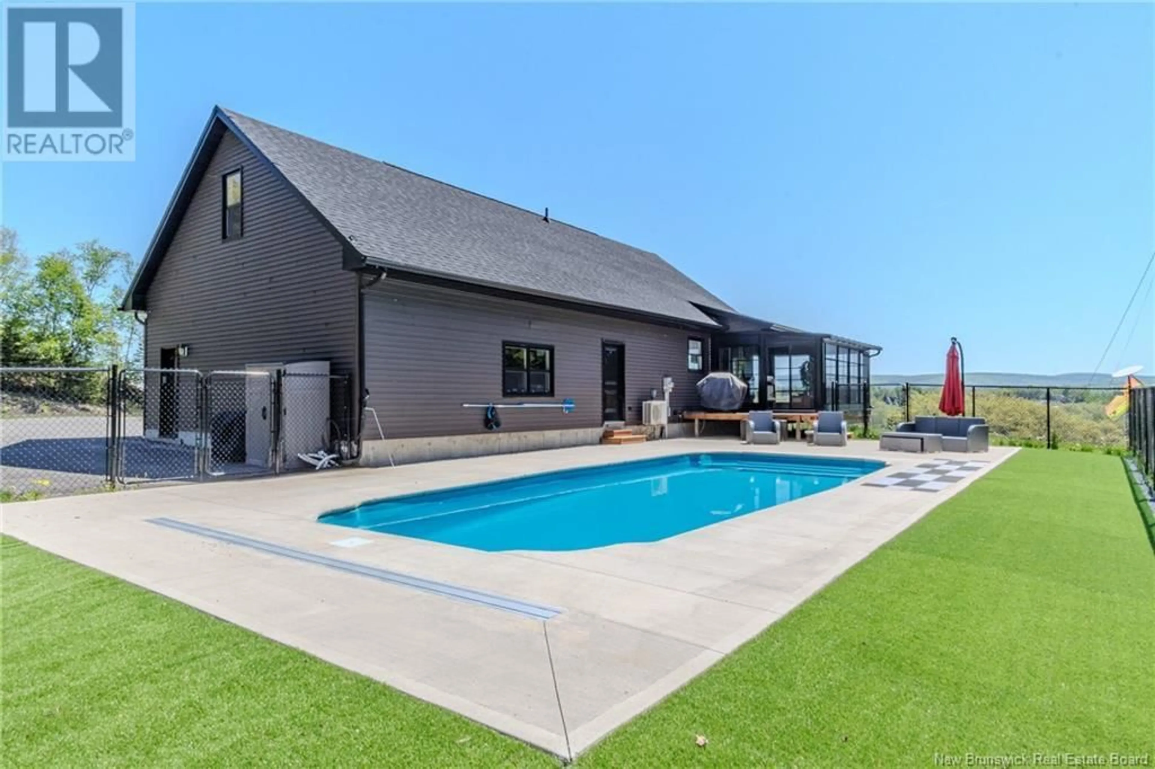 Pool for 115 ROUTE 121, Hampton New Brunswick E5N7V2