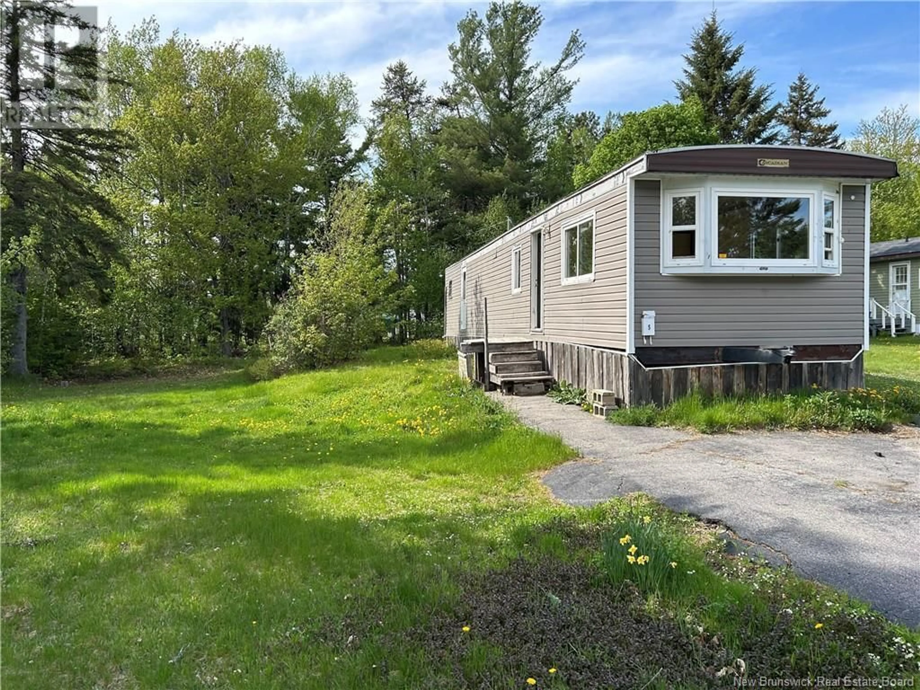 Unknown for 5 LAKESIDE DRIVE, Miramichi New Brunswick E1N3G6