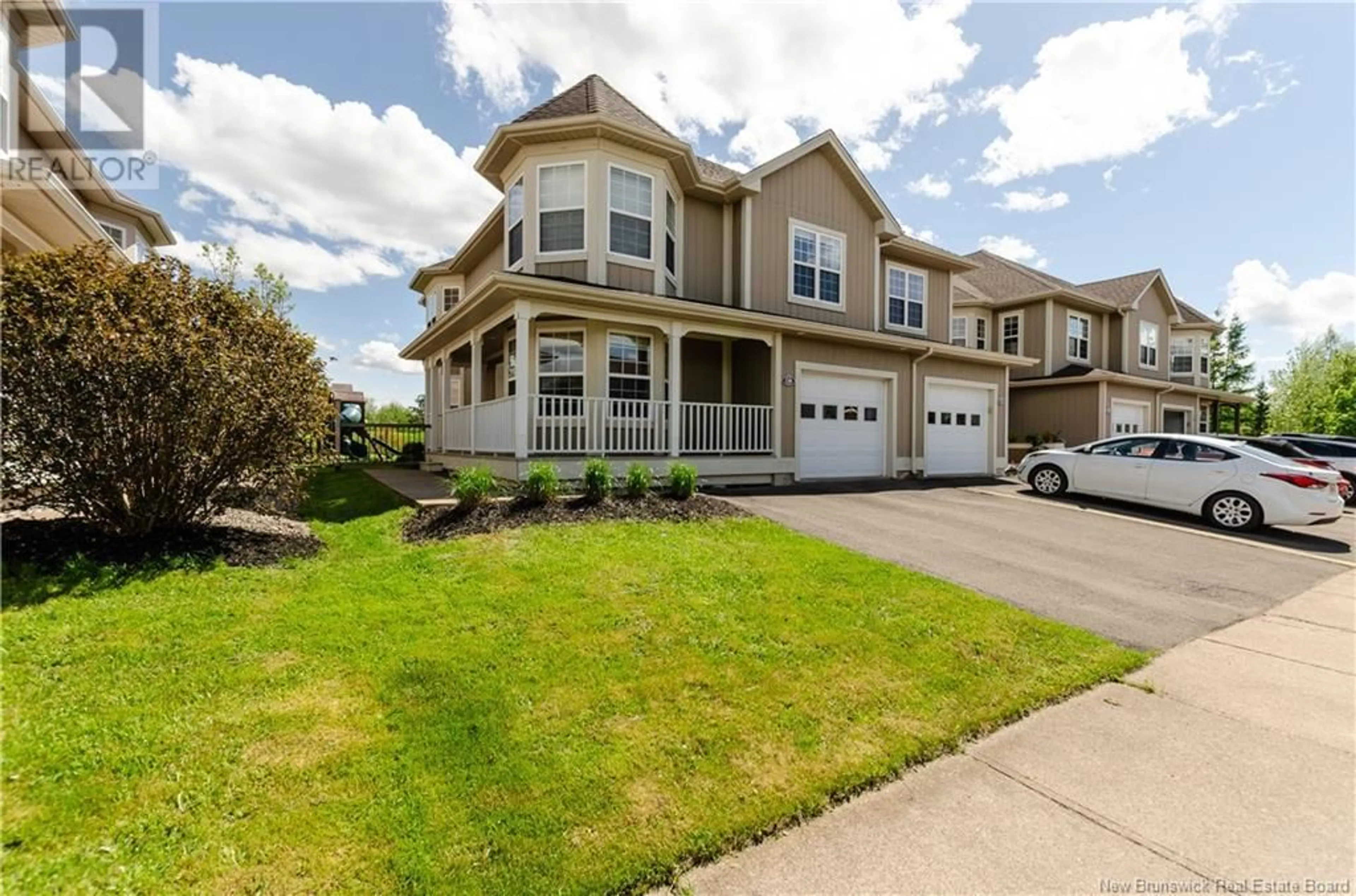 Home with vinyl exterior material, unknown for 136 ROYAL OAKS BOULEVARD, Moncton New Brunswick E1H3S4
