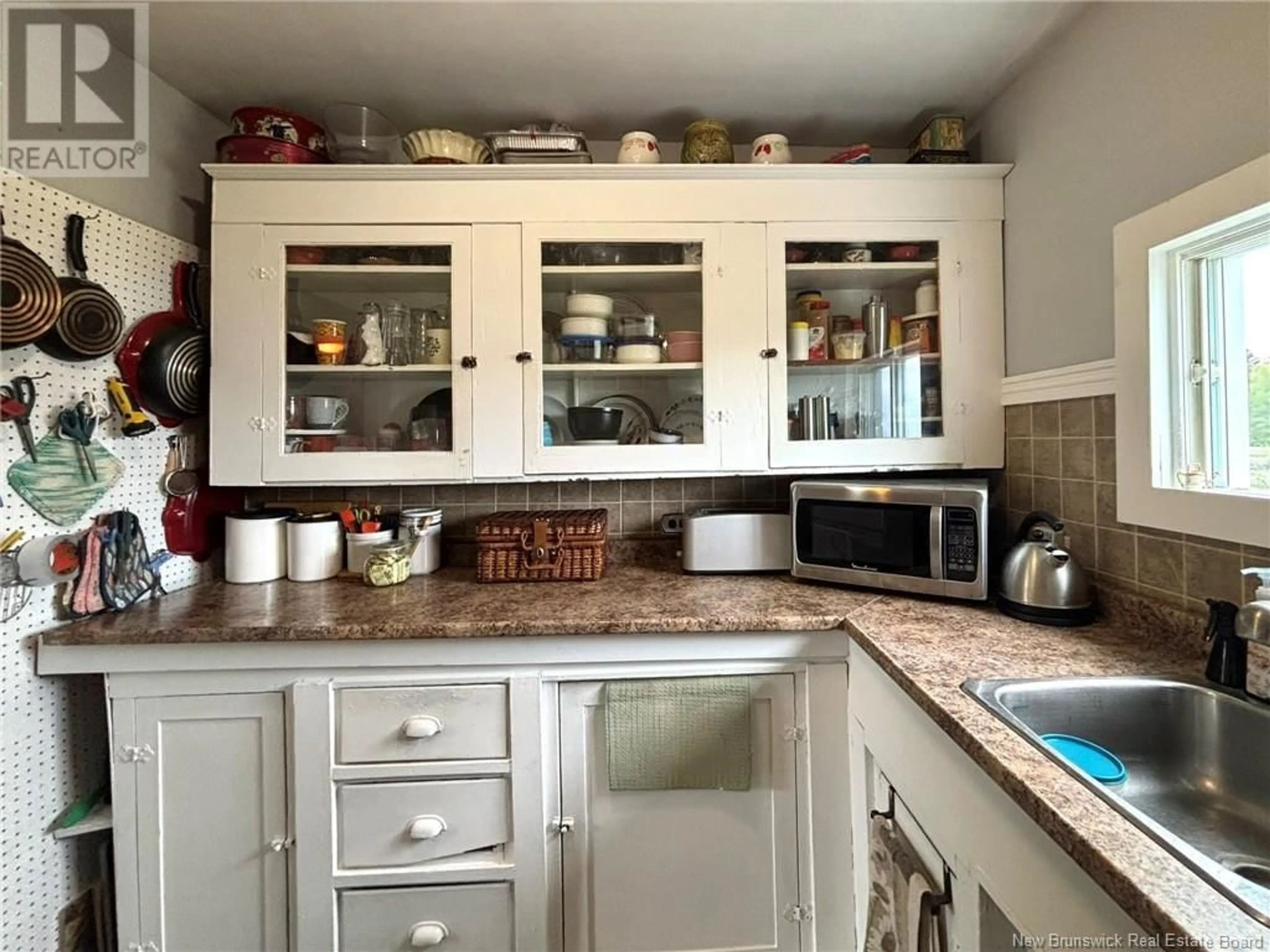 Standard kitchen, unknown for 14 MIDDLETON ROAD, Grand Manan New Brunswick E5G3C8