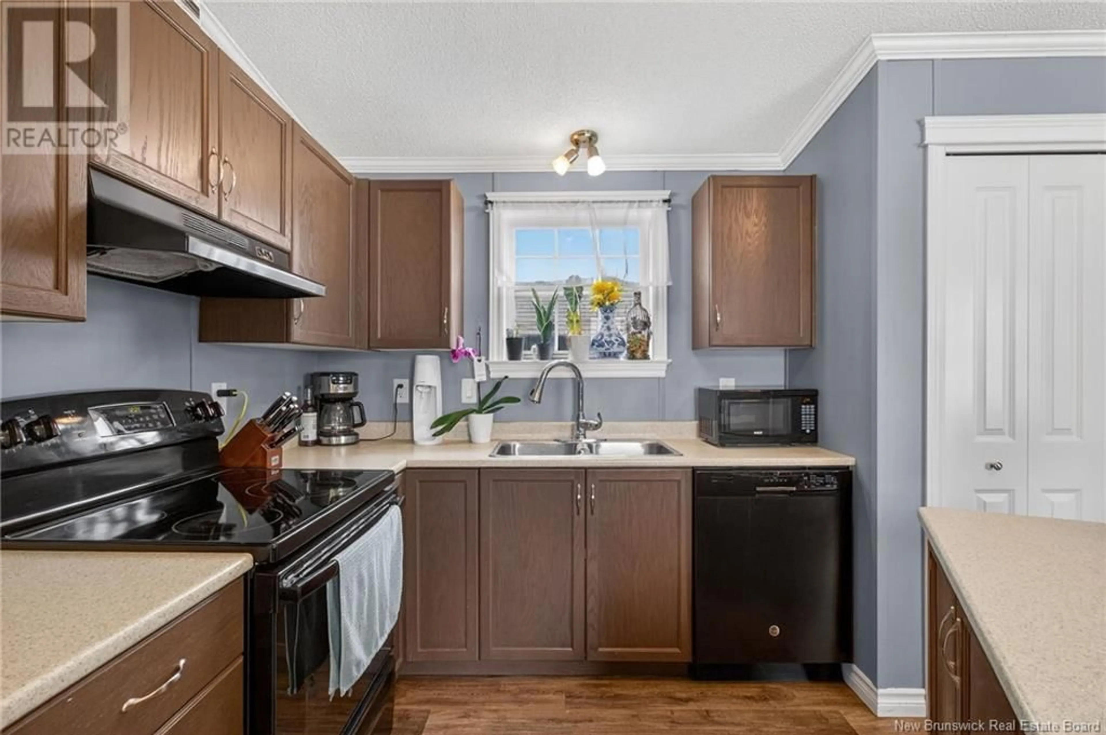 Standard kitchen, unknown for 35 POLLETT LANE, Dieppe New Brunswick E1A9P5