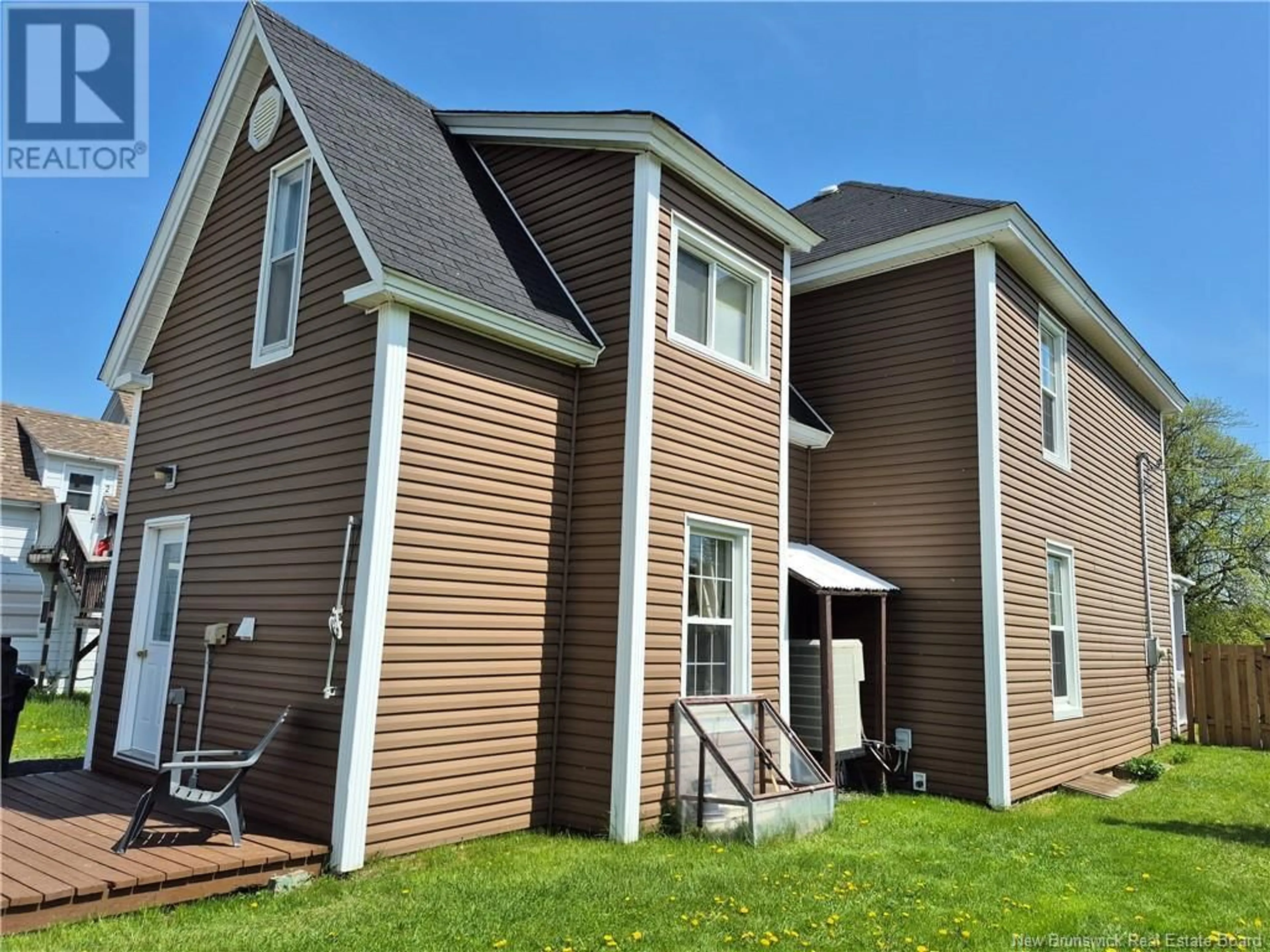 Home with vinyl exterior material, unknown for 66 JOHN STREET, Miramichi New Brunswick E1N2X5