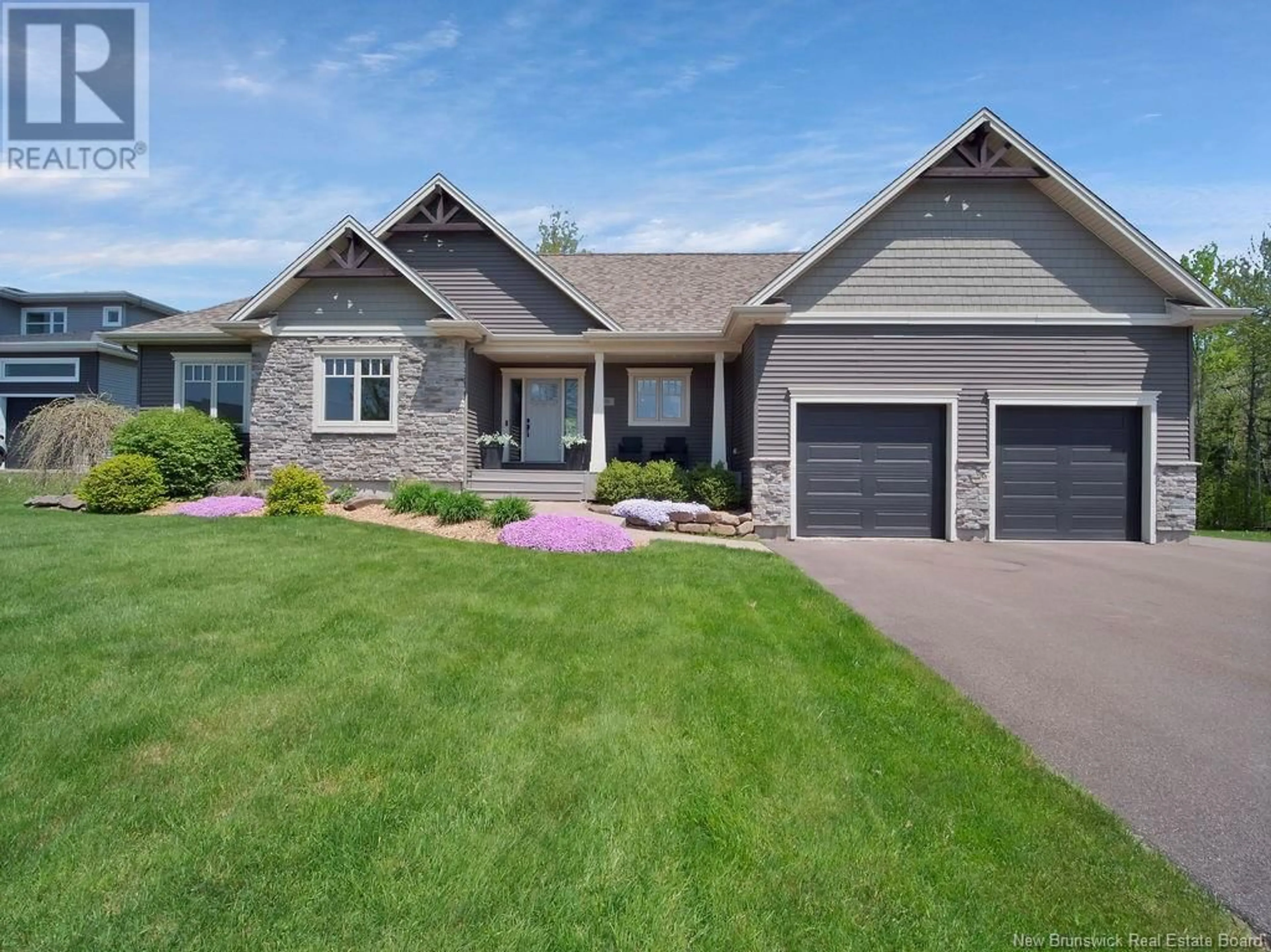 Home with vinyl exterior material, street for 189 LAROCHELLE, Dieppe New Brunswick E1A0Z8