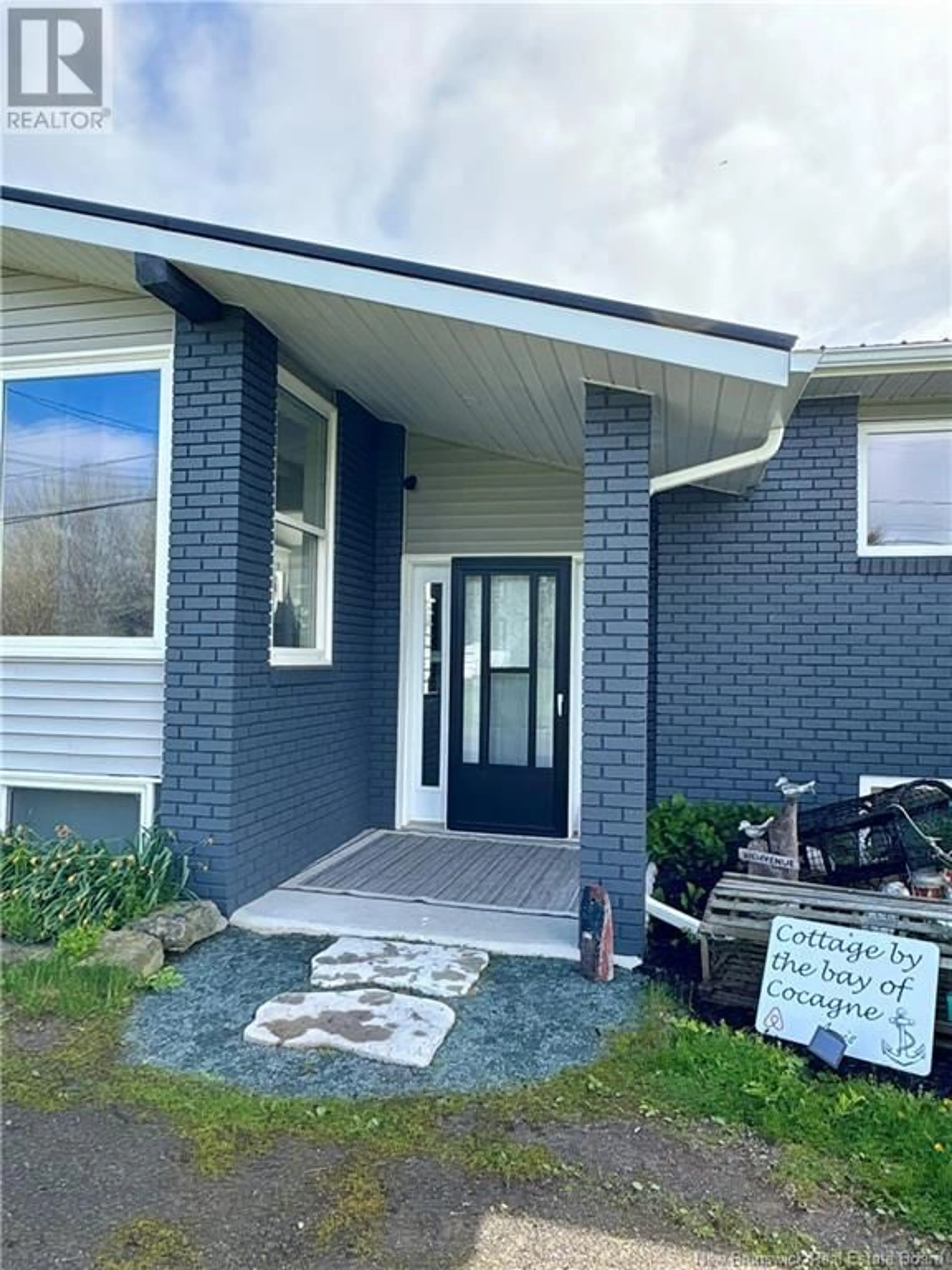 Home with vinyl exterior material, street for 2710 ROUTE 535, Cocagne New Brunswick E4R3E1