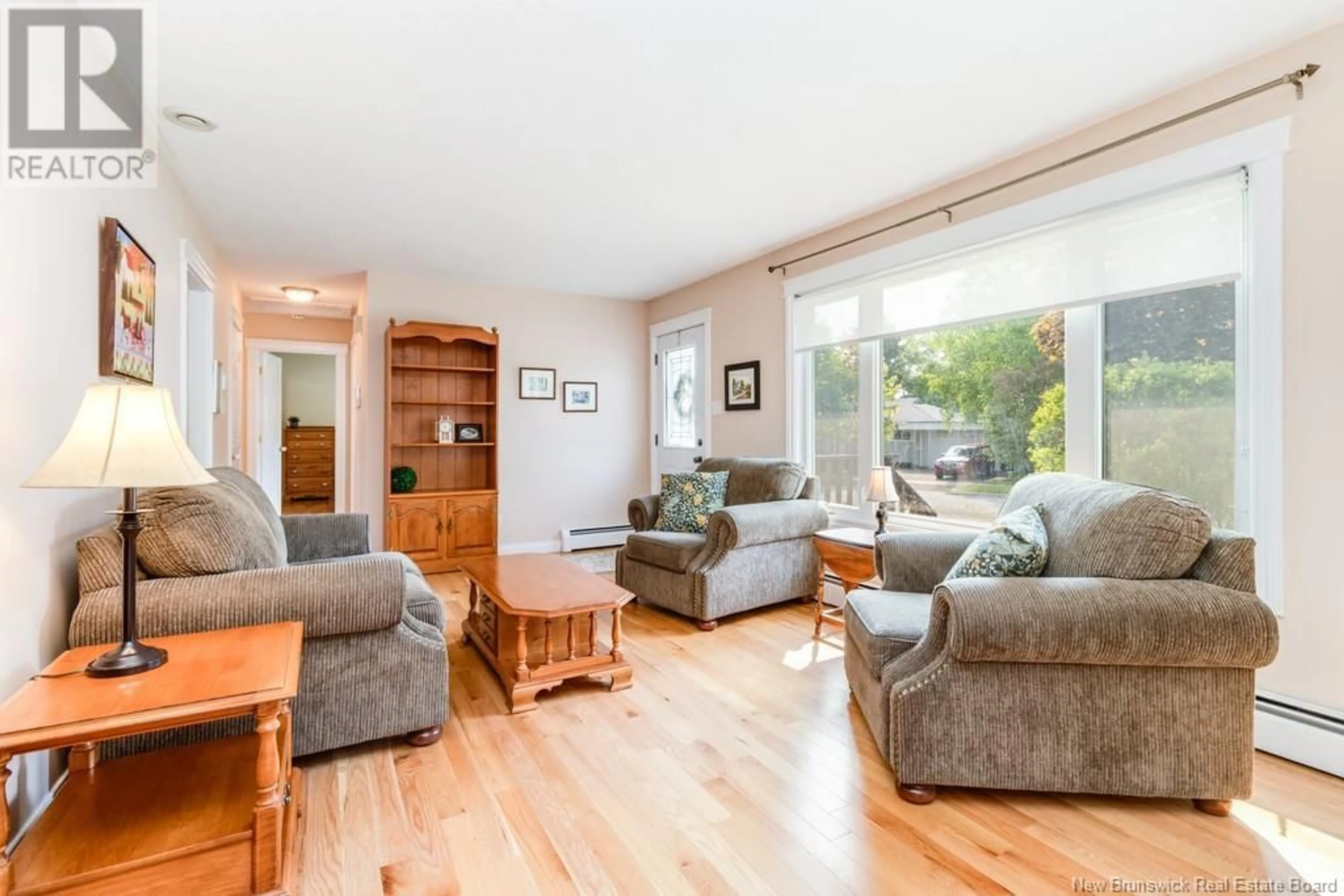 Living room with furniture, wood/laminate floor for 259 TOPCLIFFE CRESCENT, Fredericton New Brunswick E3B4P8