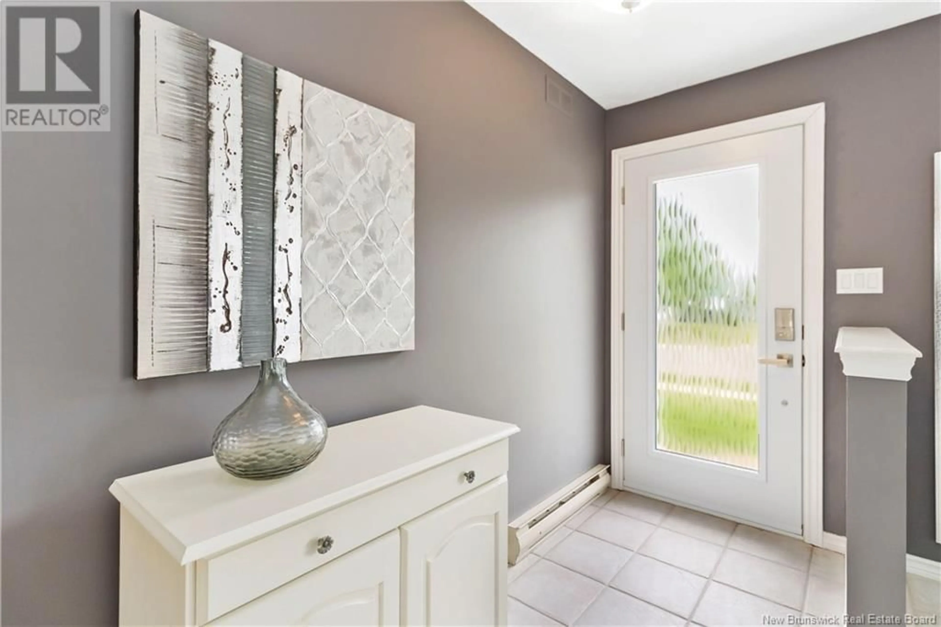 Indoor entryway for 104 SHANNON DRIVE, Moncton New Brunswick E1G2E4