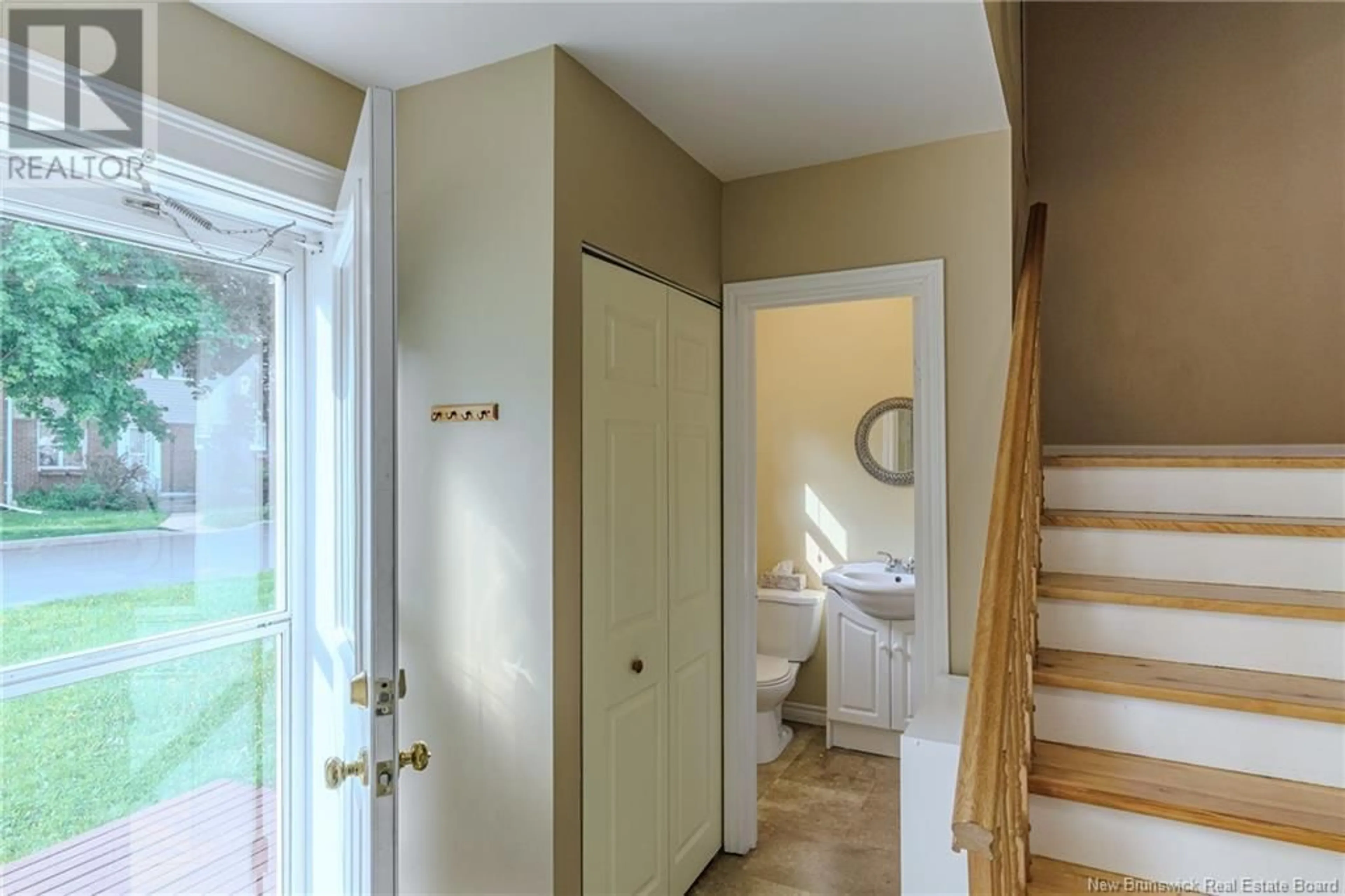 Indoor entryway for 88 CANDLEWOOD LANE, Saint John New Brunswick E2K1Z4