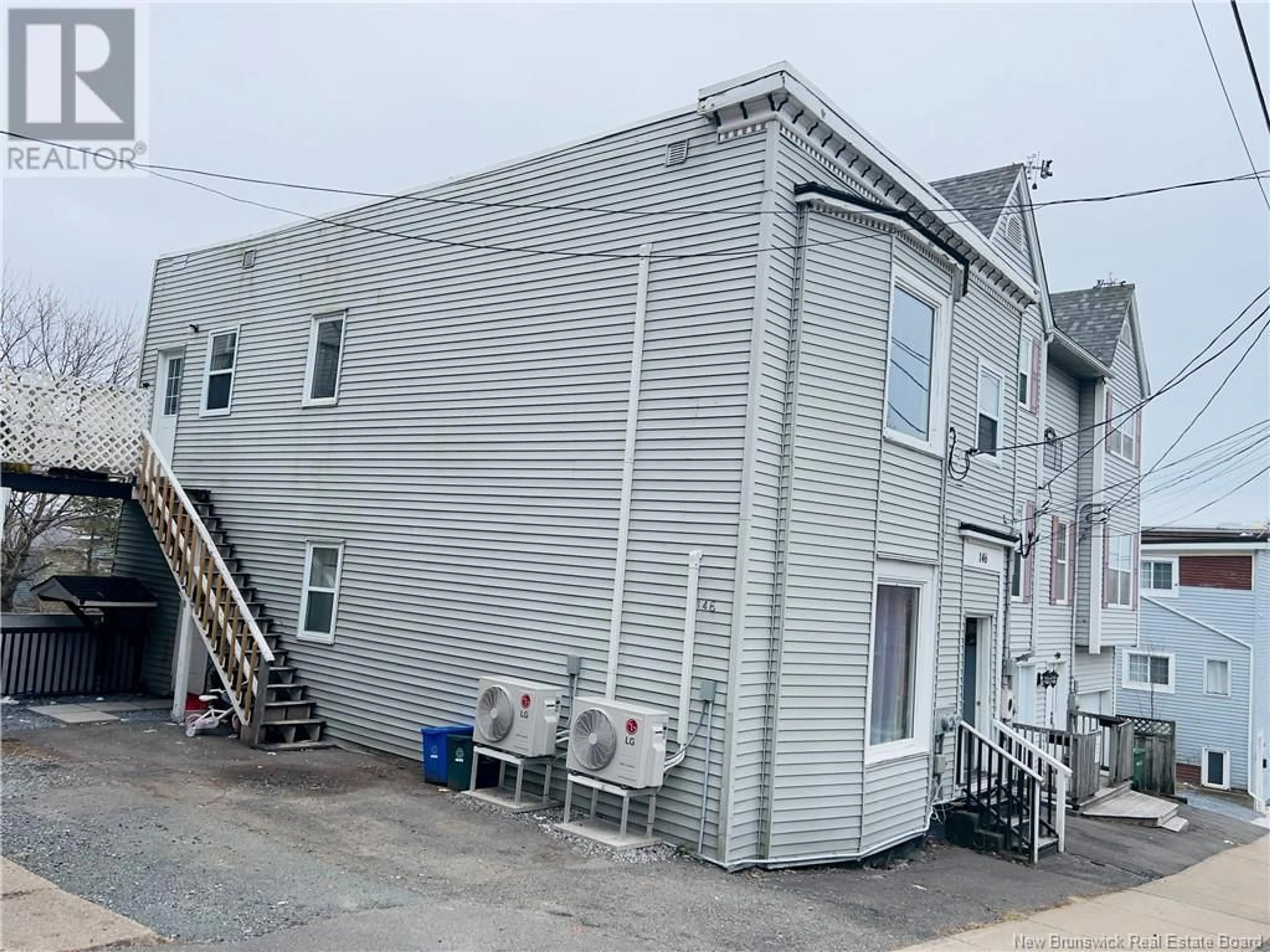 A pic from outside/outdoor area/front of a property/back of a property/a pic from drone, building for 146 WENTWORTH STREET, Saint John New Brunswick E2L2S9