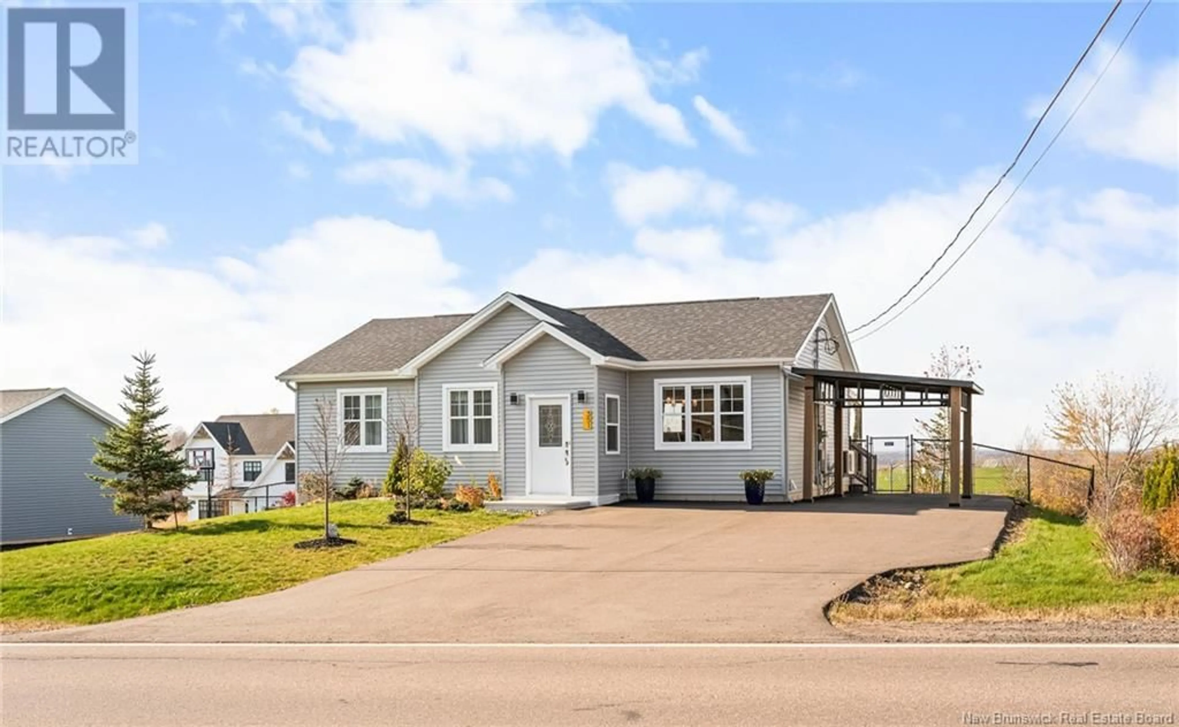 Home with vinyl exterior material, unknown for 351 DOVER ROAD, Dieppe New Brunswick E1A7L5