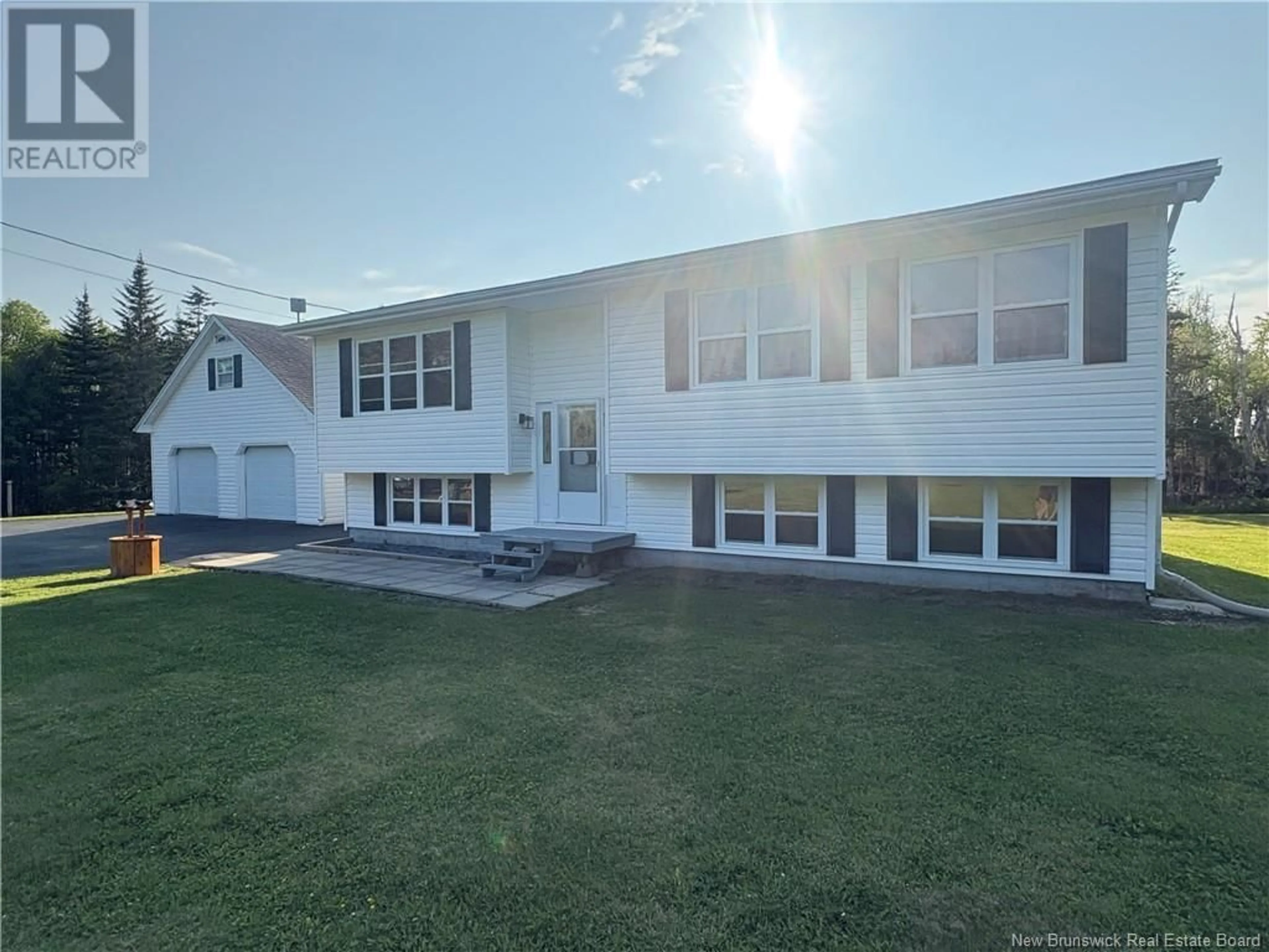 Home with vinyl exterior material, unknown for 68 RIDGE ROAD, Maces Bay New Brunswick E5J1V4