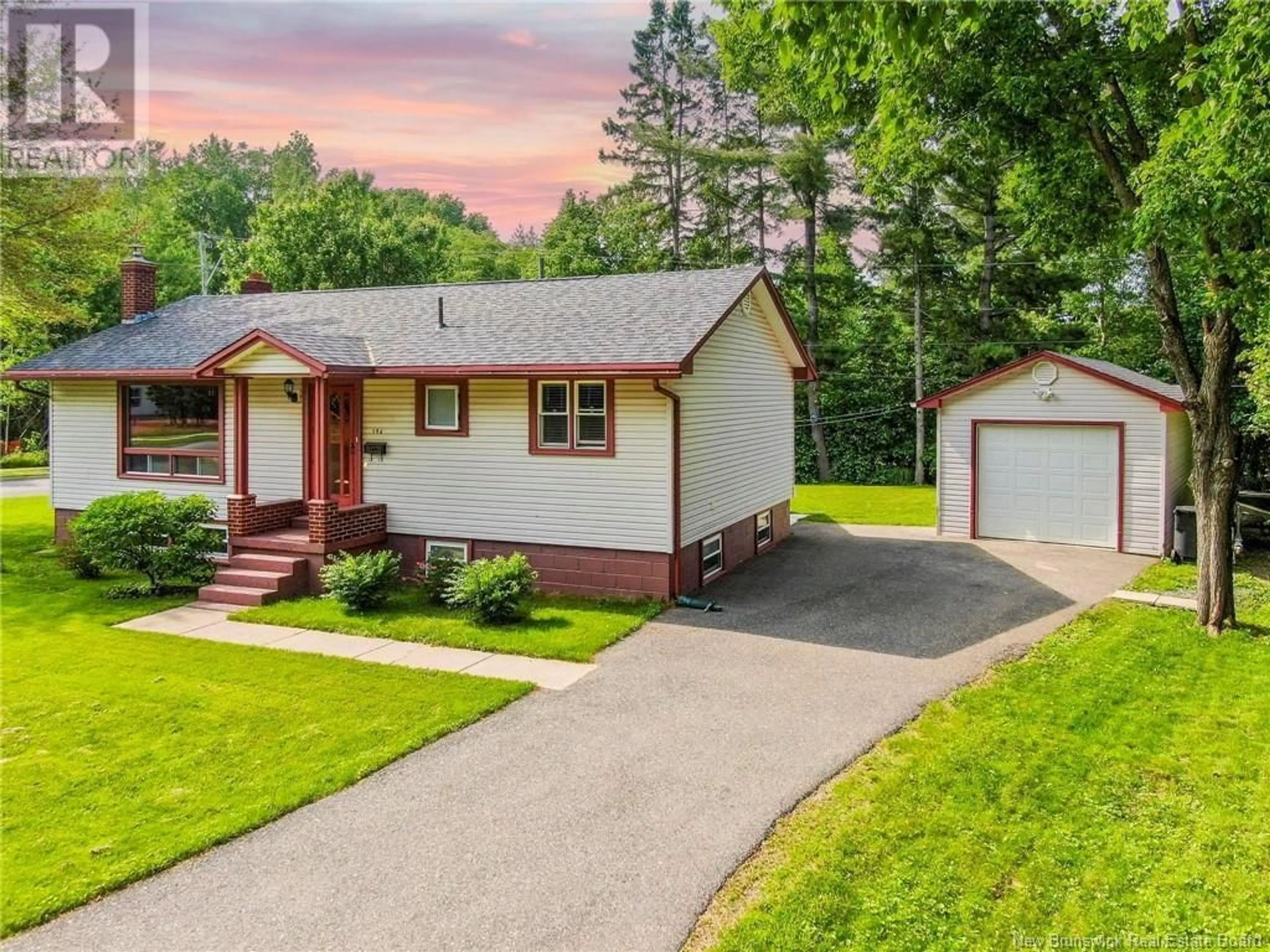Home with vinyl exterior material, street for 146 HEMLOCK AVENUE, Fredericton New Brunswick E3A1H1